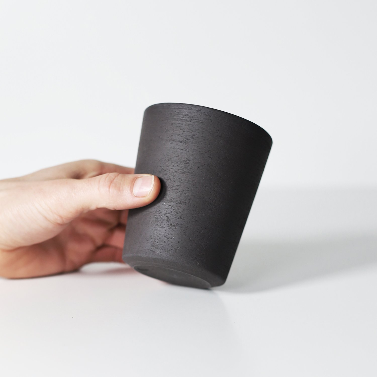 Becher-300ml-schwarz-03-25.jpg
