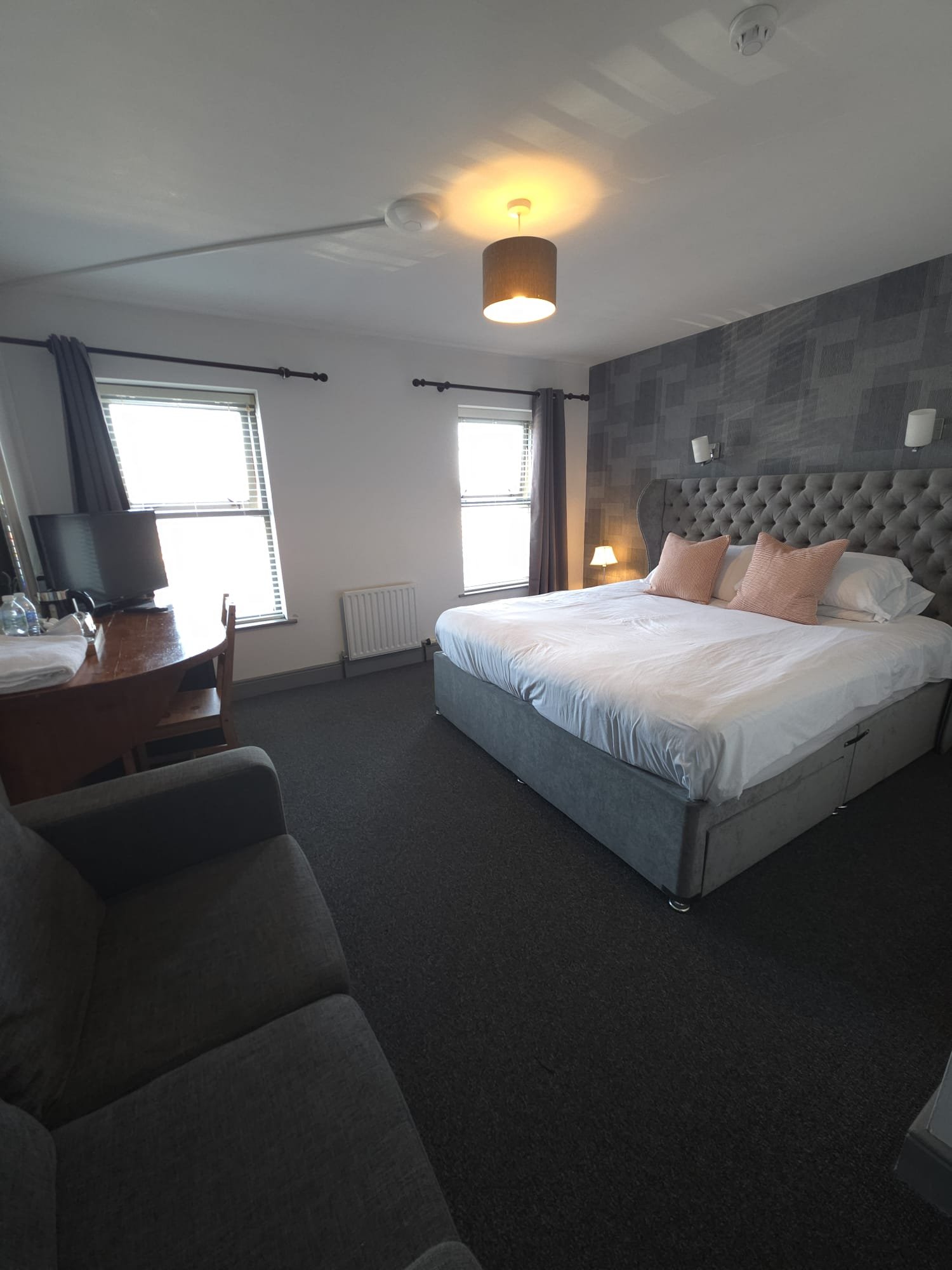 BEAUTIFUL ROOMS