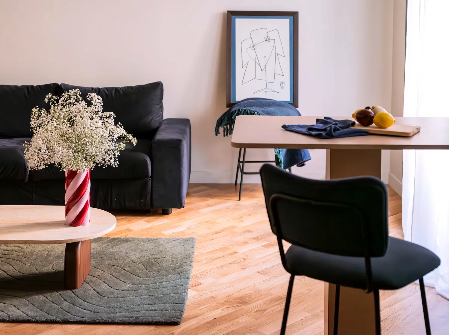 Salon cosy et lumineux, rénovation d'appartement à Vincennes
