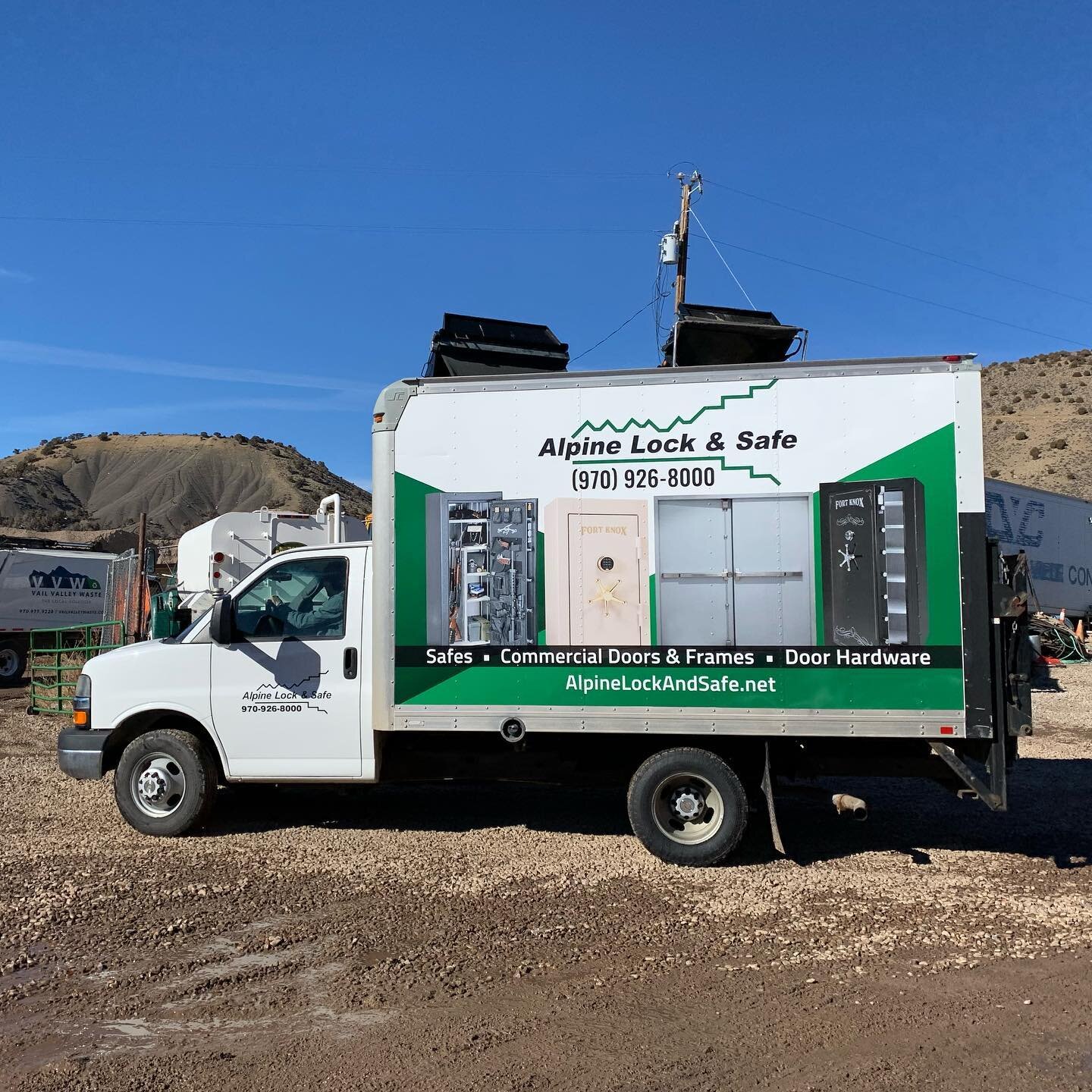 New box truck wrap for Alpine Lock and Safe! Put your message on the road with full or partial vehicle wraps from First Chair Designs.
.
@alpine_locknsafe