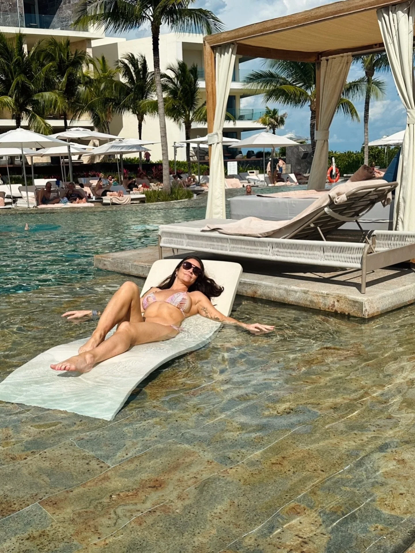 Equal parts explore + adventure and rest + relaxation. ☀️🌴😎