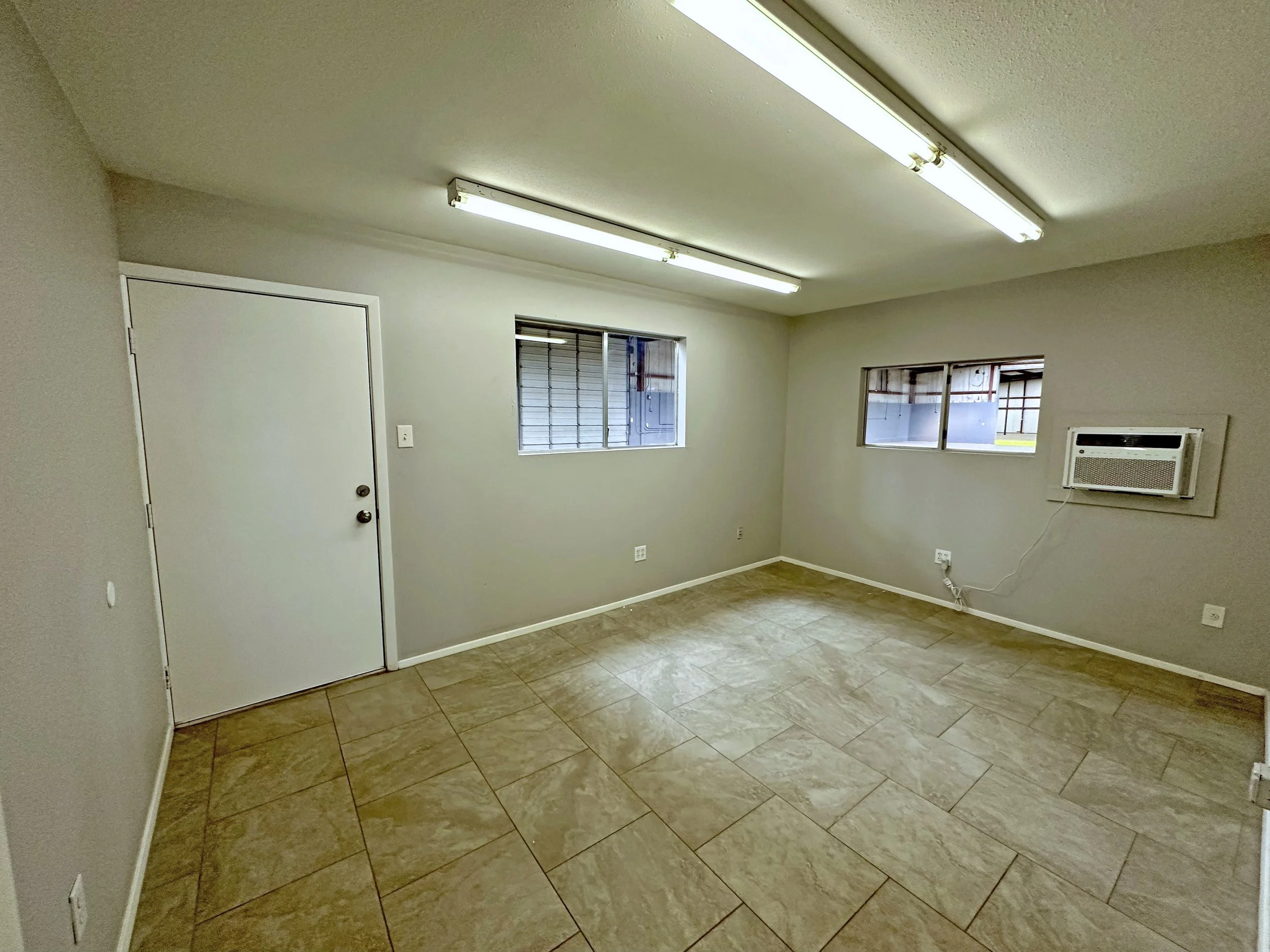 For Sale — Kirk Strahan Realty LLC.