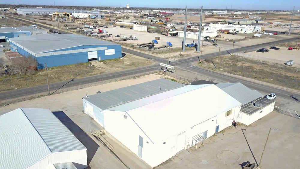 For Lease — Kirk Strahan Realty LLC.