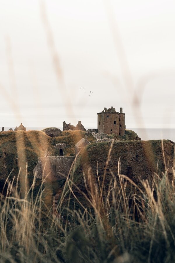 10-epic-things-to-do-scotland-visit-castles.jpg