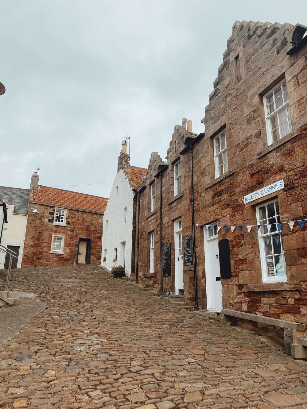 best-things-to-do-crail-harbour-walk.jpg
