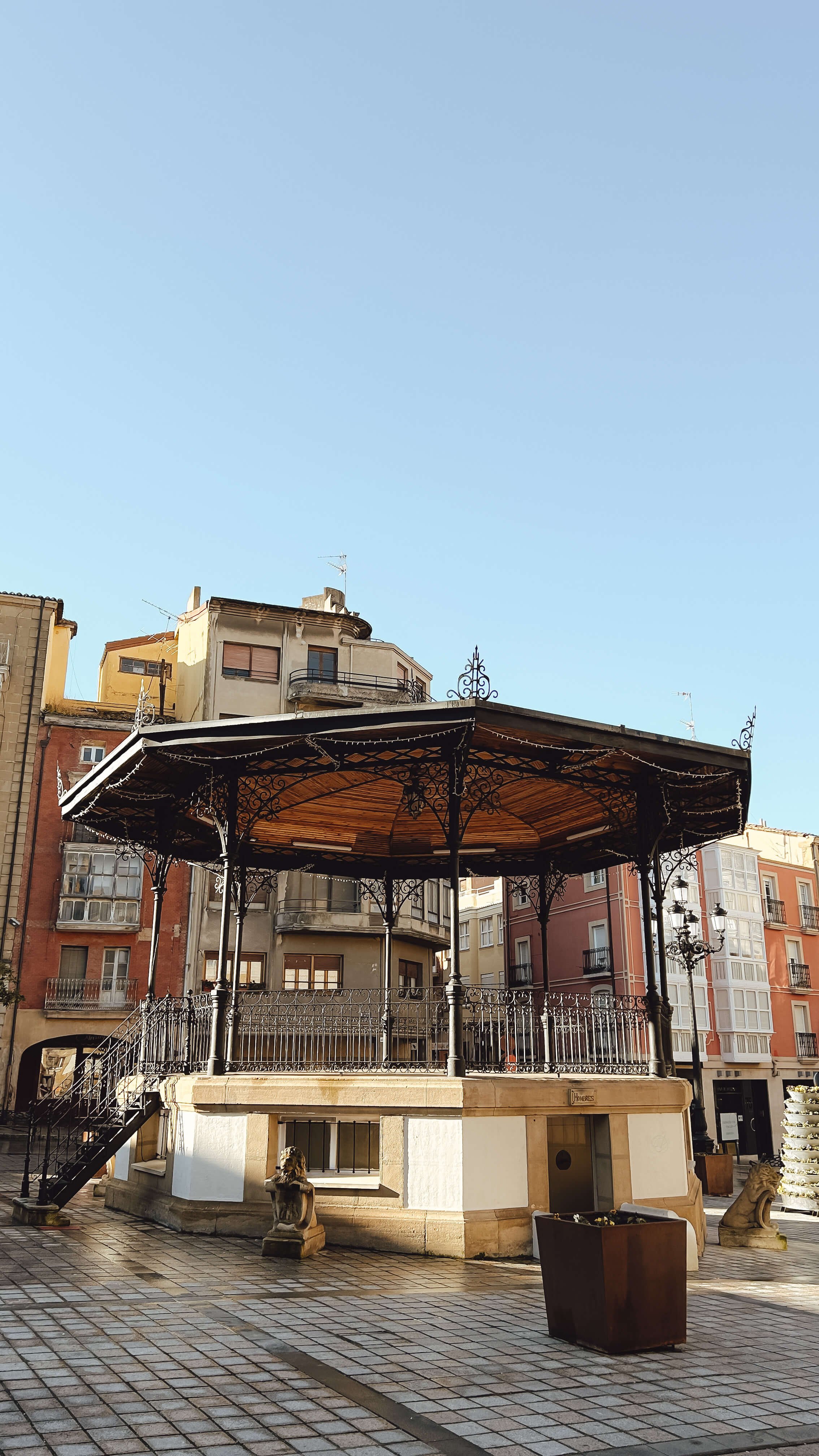 things-to-do-haro-la-rioja-historic-plaza-band-stand.jpg