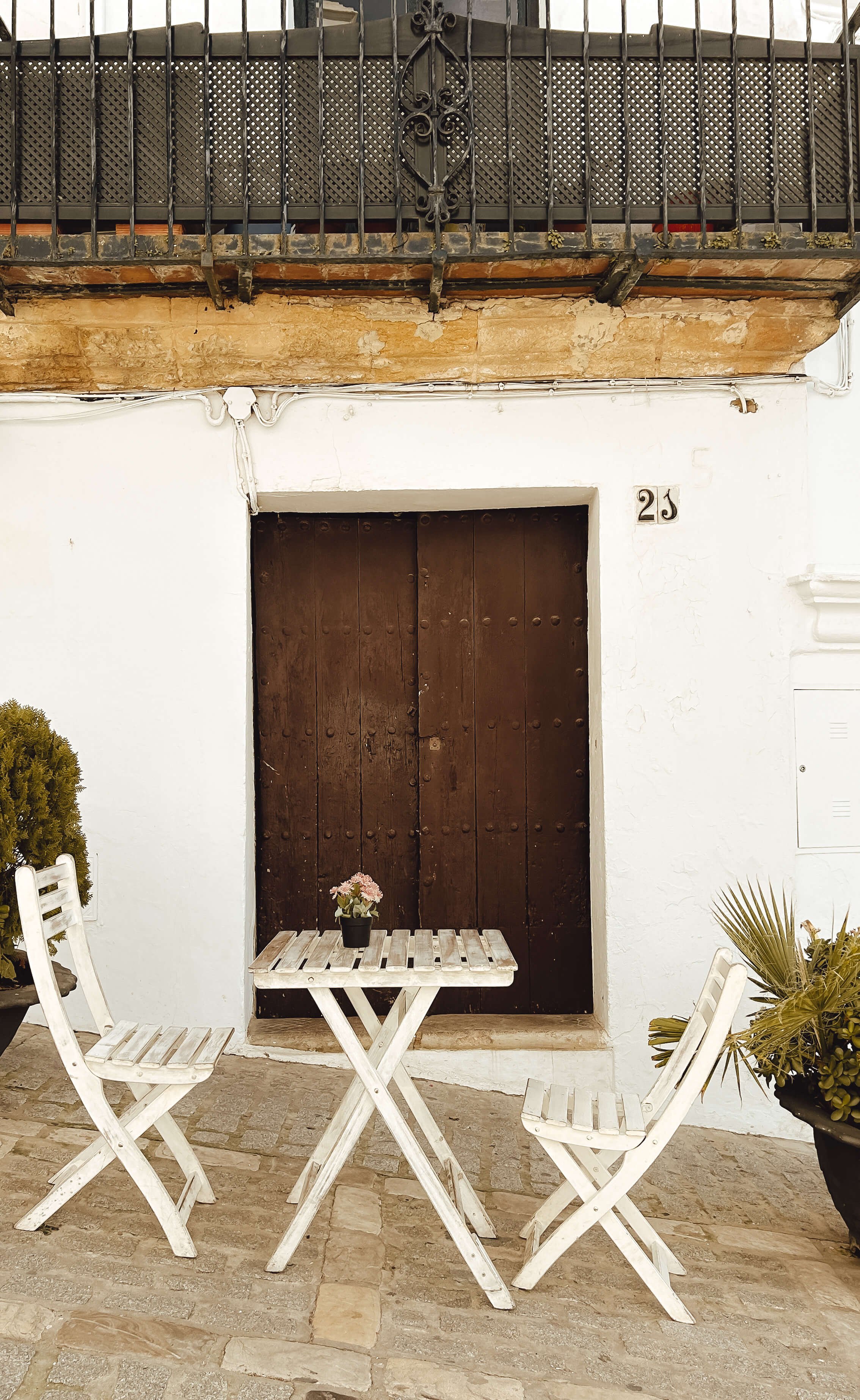 best-things-to-do-vejer-de-la-frontera-eat-outdoors-caminito-cafe.jpg
