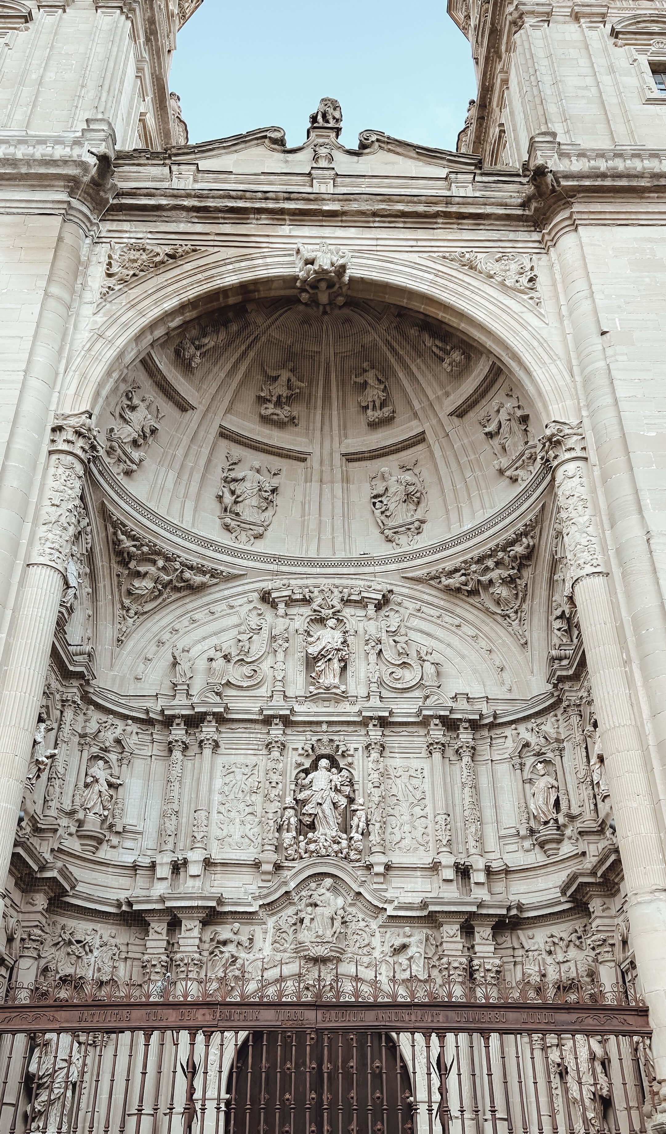 things-to-do-logrono-Concatedral-Redonda-facade.jpg