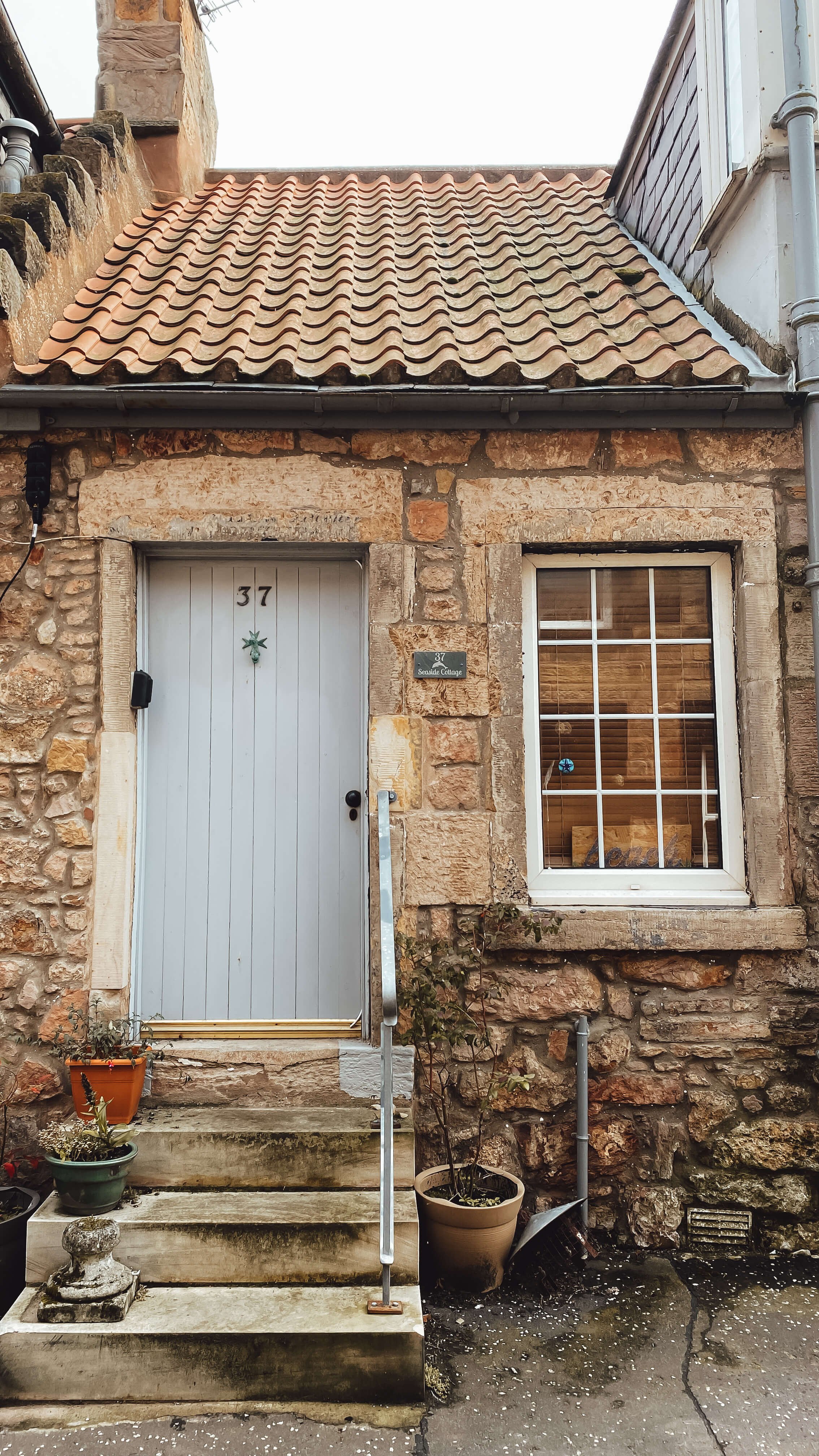 best-things-to-do-anstruther-stay-traditional-cottage.jpg