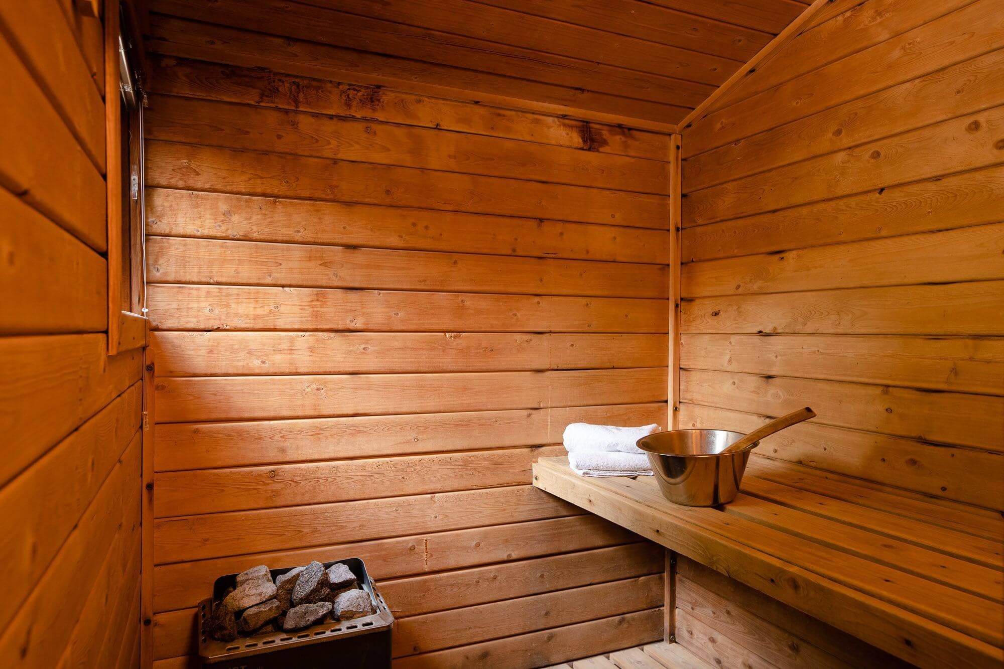 aviemore-lodges-wolf-lodge-sauna.jpg