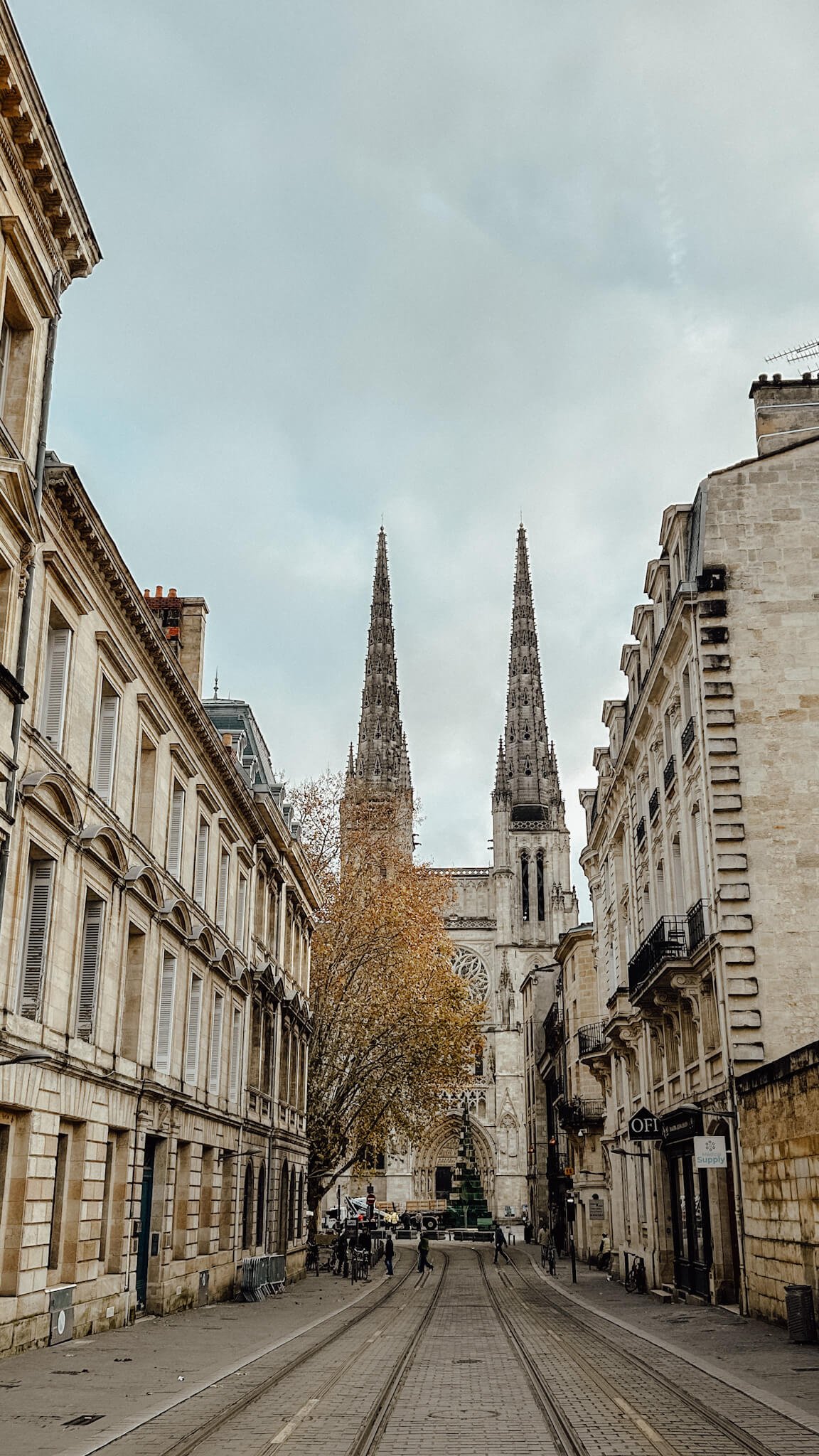 bordeaux-things-to-see-bordeaux-cathedral-spires.jpg