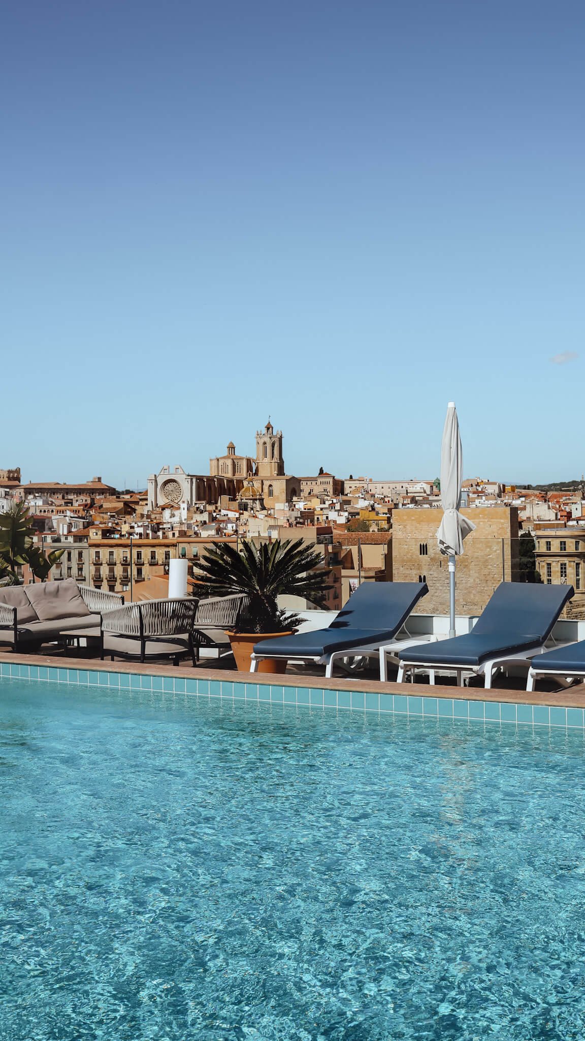 tarragona-itinerary-things-to-do-stay-boutique-h10-imperial-tarraco-rooftop-pool.jpg