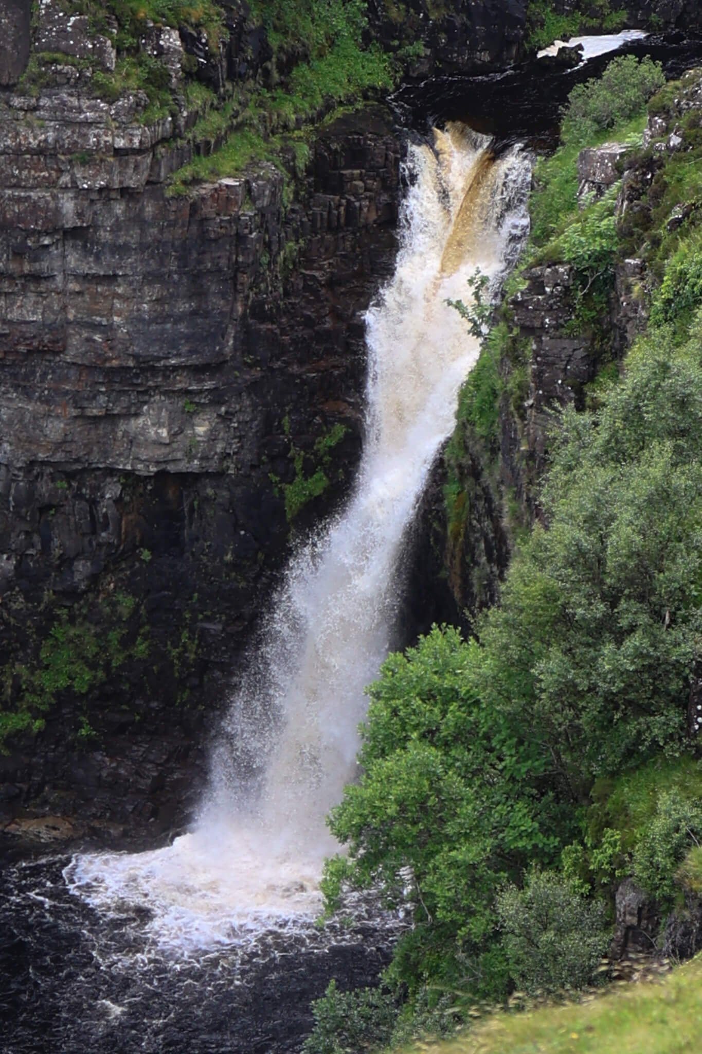 Leallt-Falls-Isle-of-Skye-A-Very-Helpful-Visitors-Guide-Waterfall-Wander-Scotland.jpg