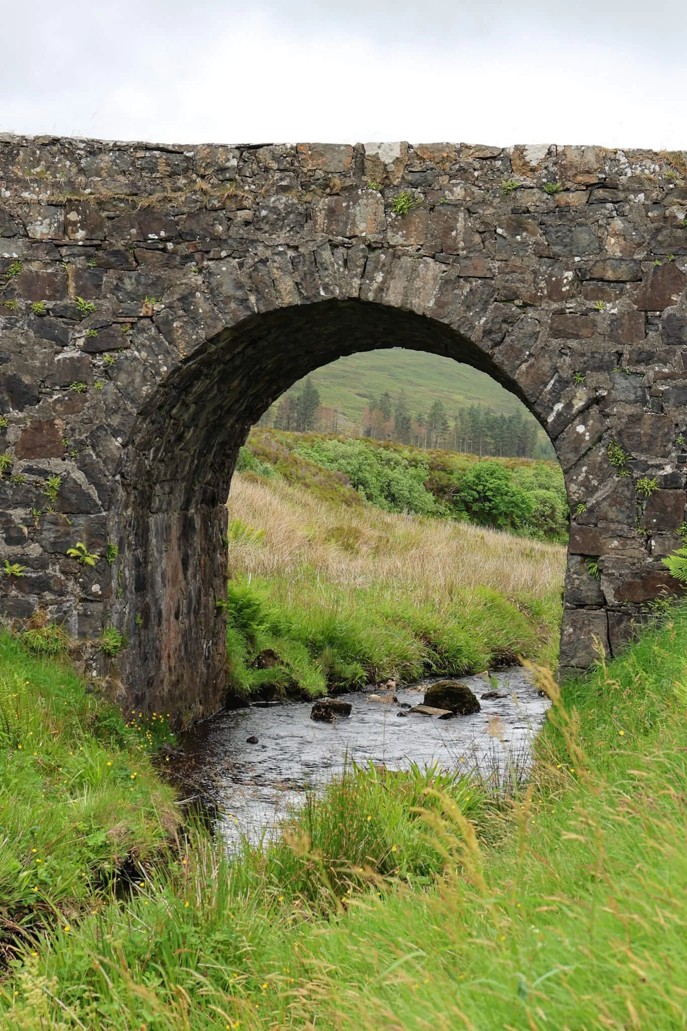 Waternish-Isle-of-Skye-Best-Things-To-Do-Fairy-Bridge-Wander-Scotland.jpg