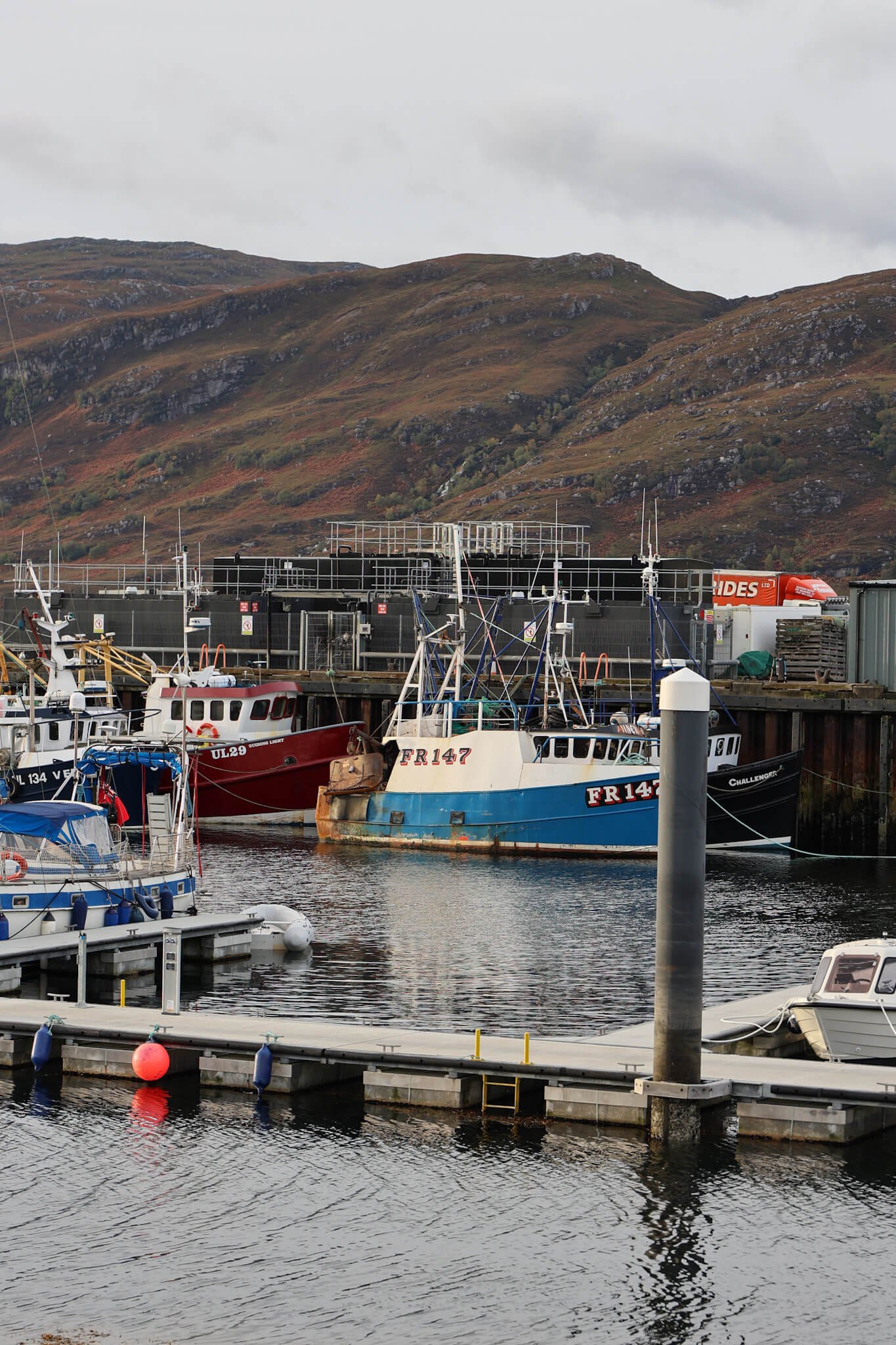Best-Things-To-Do-Ullapool-Scotland-Harbour.jpg