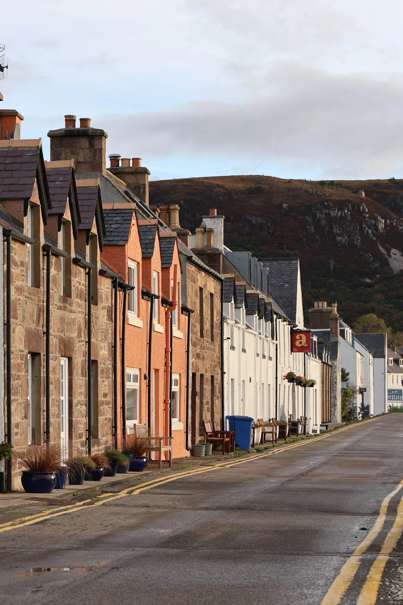Best-Things-To-Do-Ullapool-Explore-Shore-Street.jpg