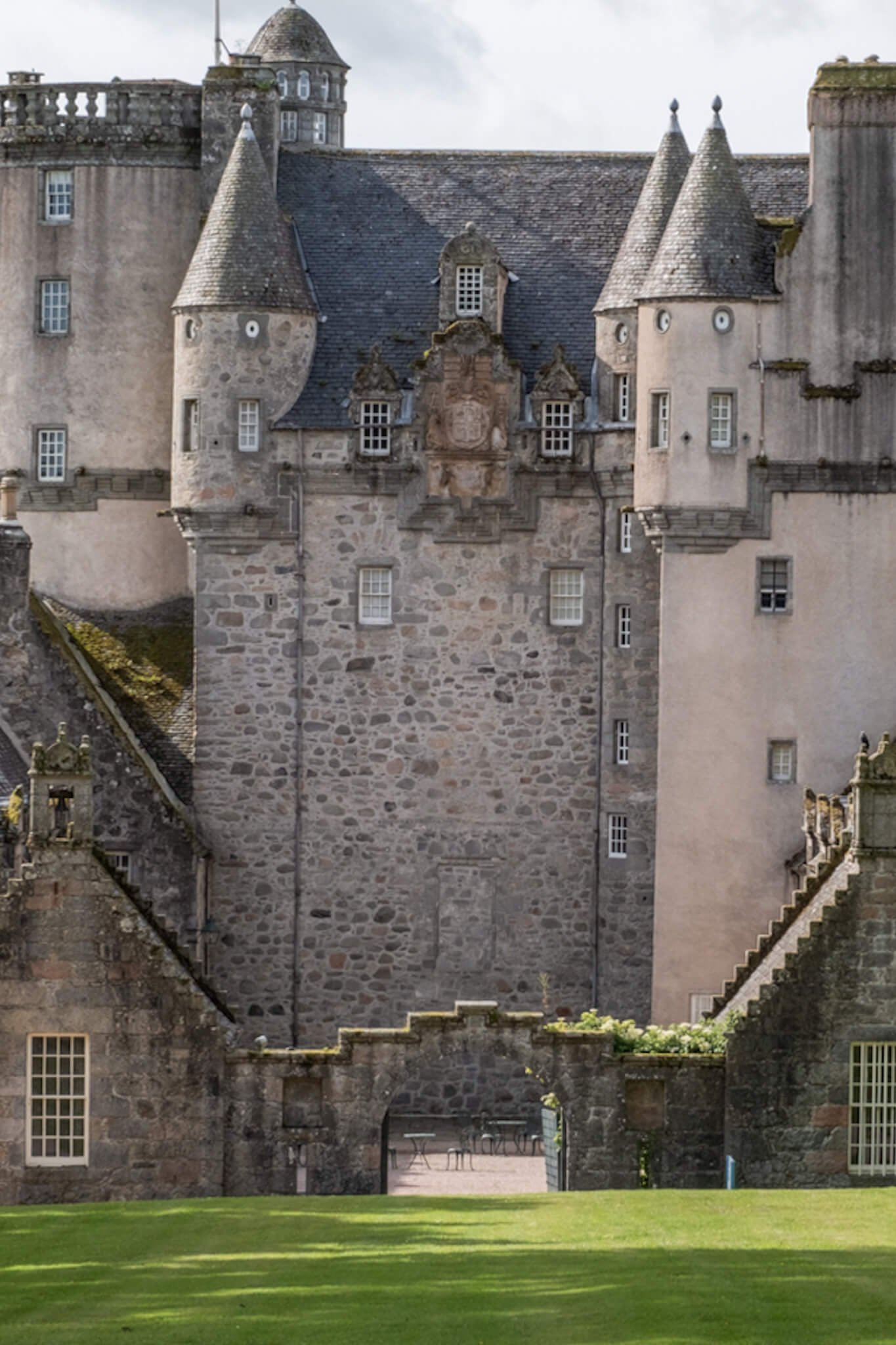 Fraser-Castle-Aberdeenshire-Guide.jpg