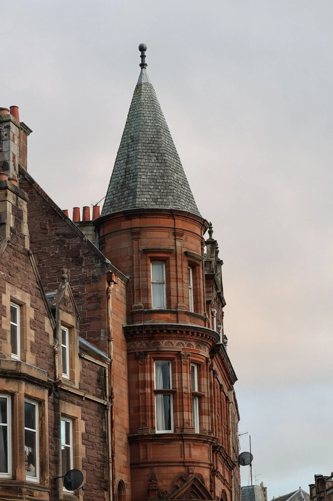 Perthshire-Most-Beautiful-Towns-Crieff-Townhouse.jpg