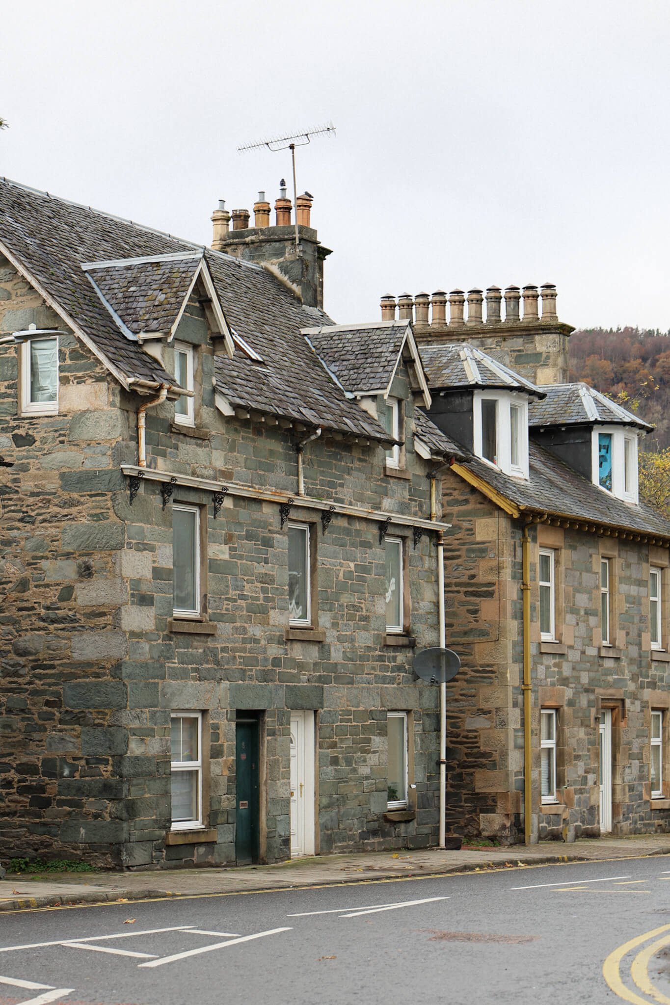 Perthshire-Beautiful-Towns-To-Visit-Aberfeldy-Cottages.jpg