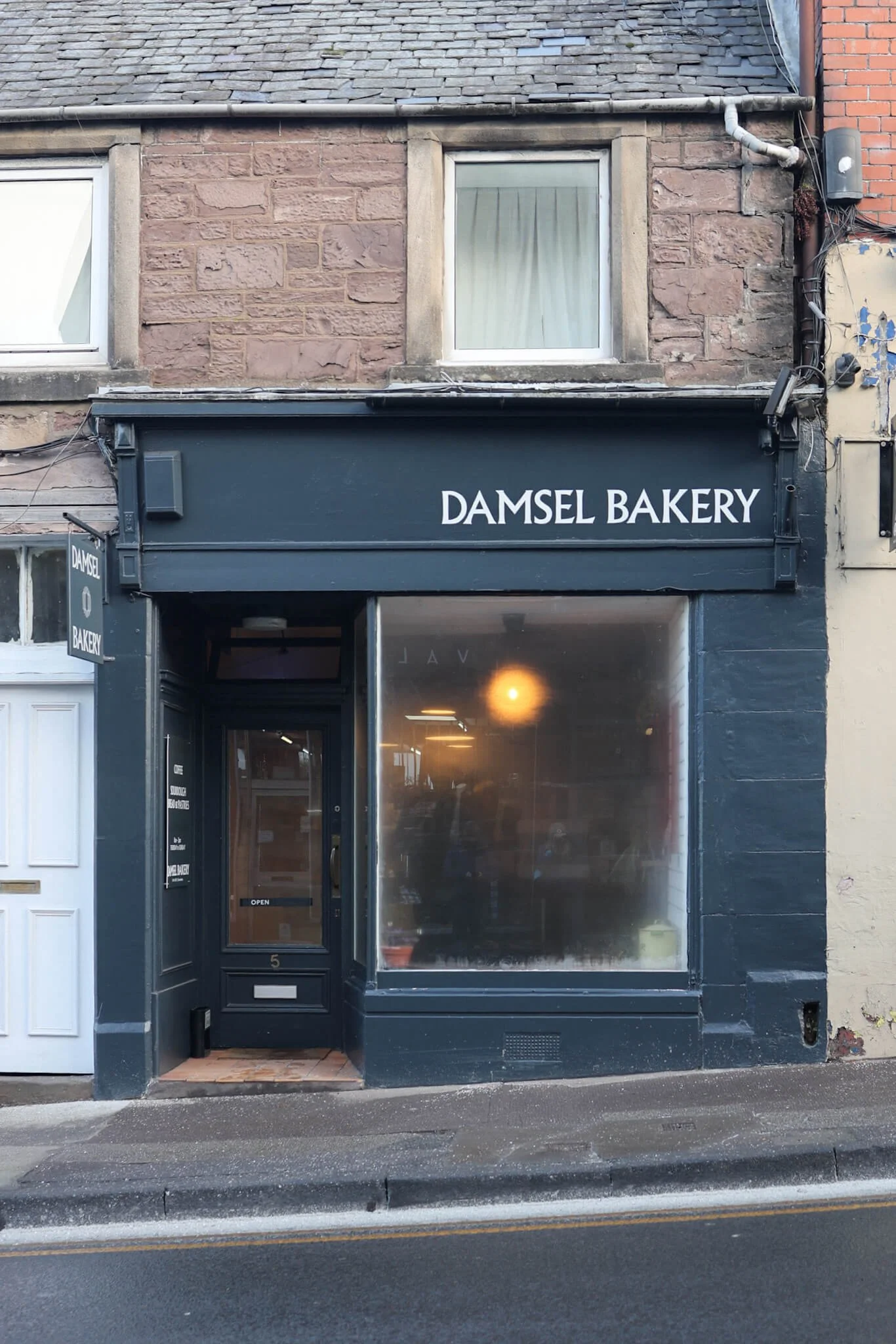 perthshire-bakery-damsel-exterior.jpg