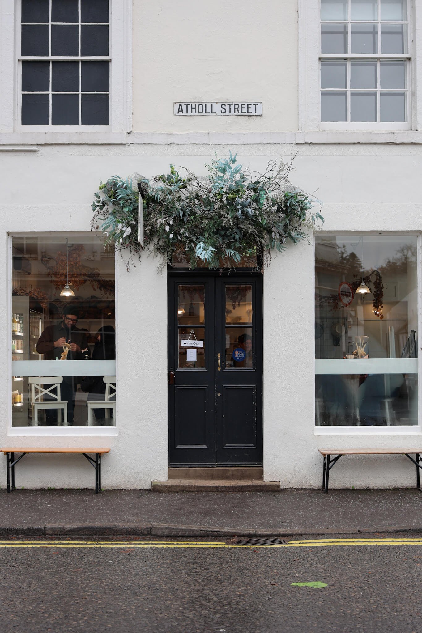 perthshire-dunkeld-aran-bakery-exterior.jpg