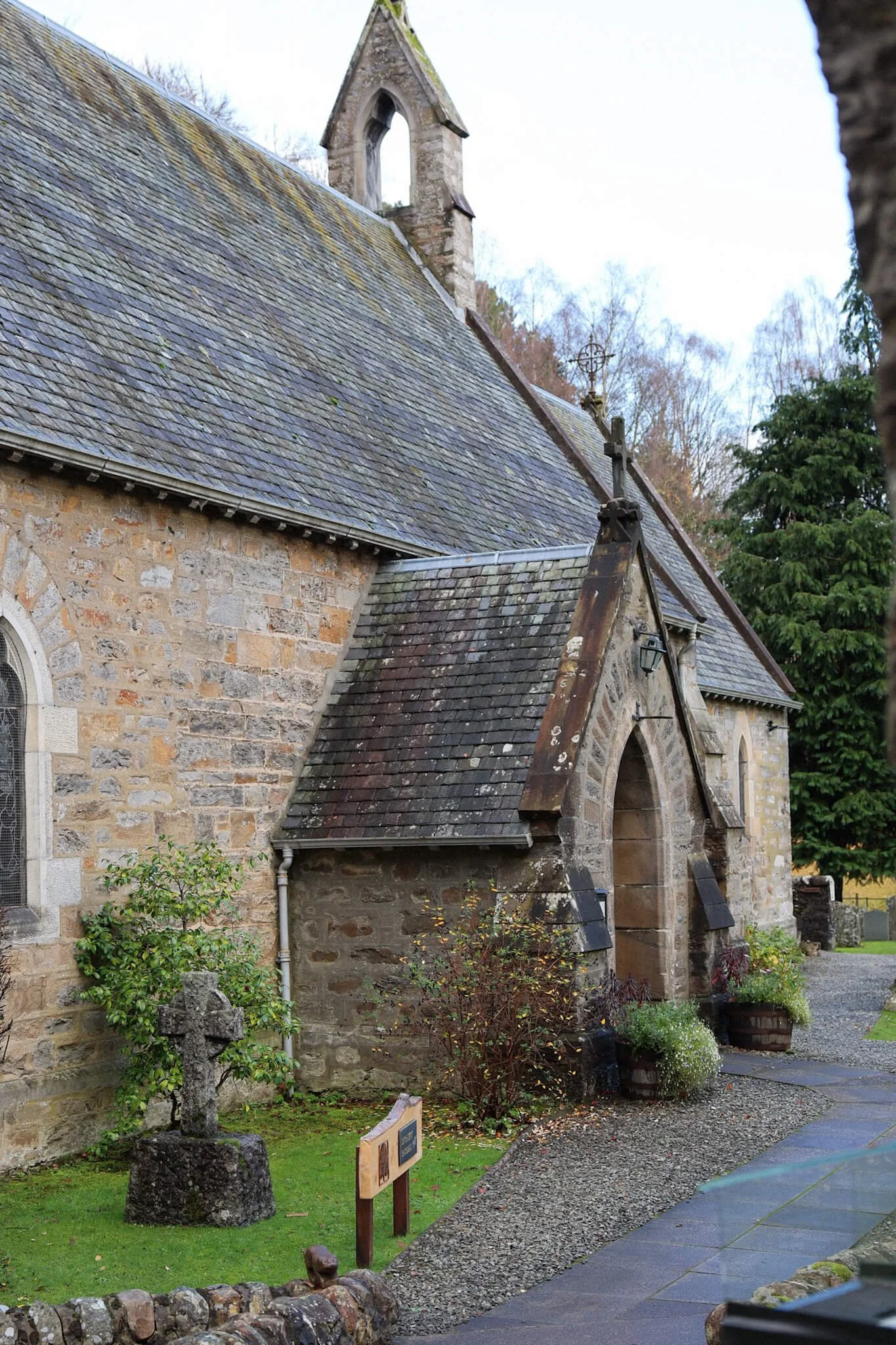 pitlochry-st-brides-church-exterior-scotland.jpg