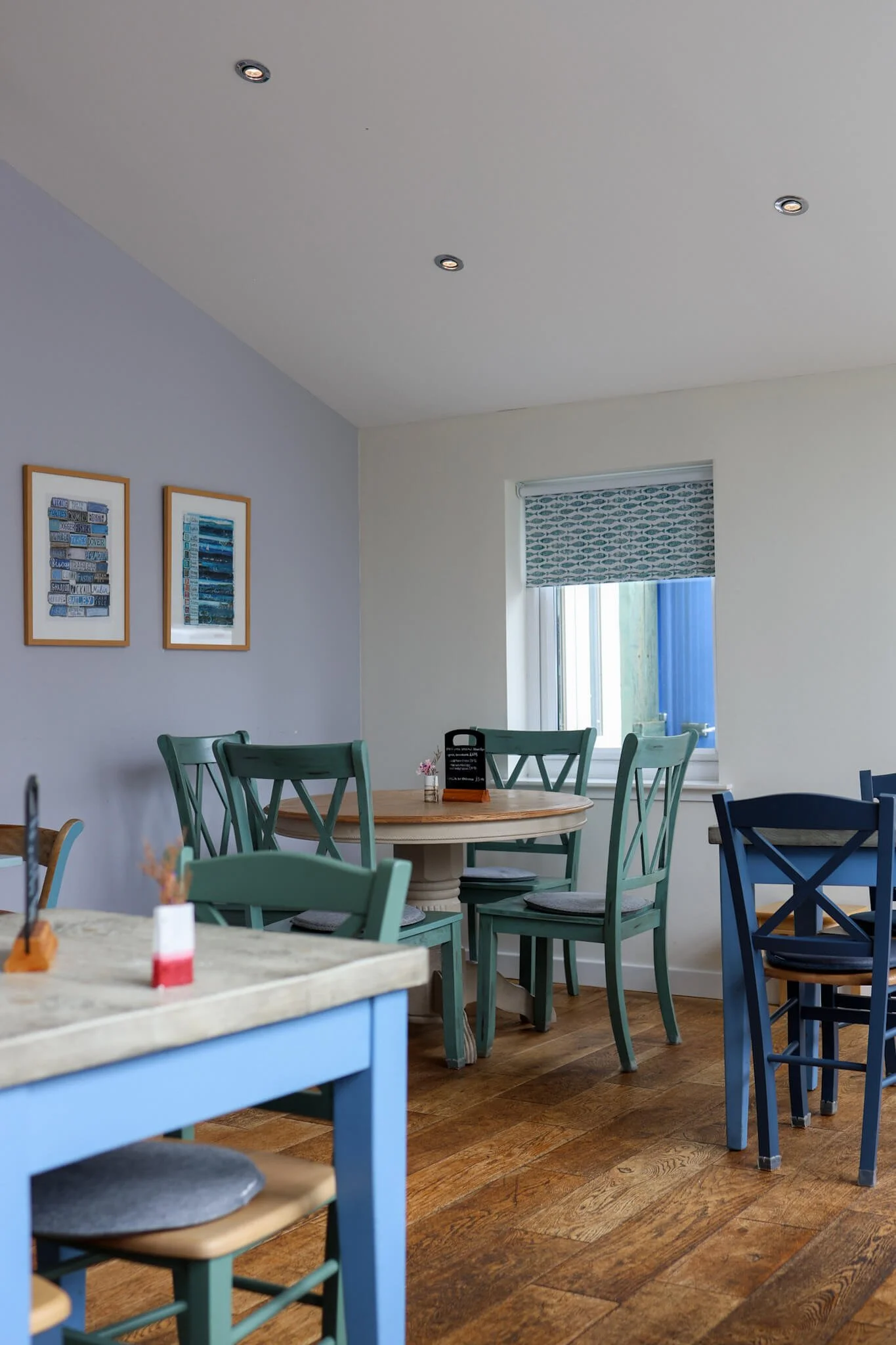 glencoe-restaurant-interior-loch-level-seafood-cafe-scotland.jpg