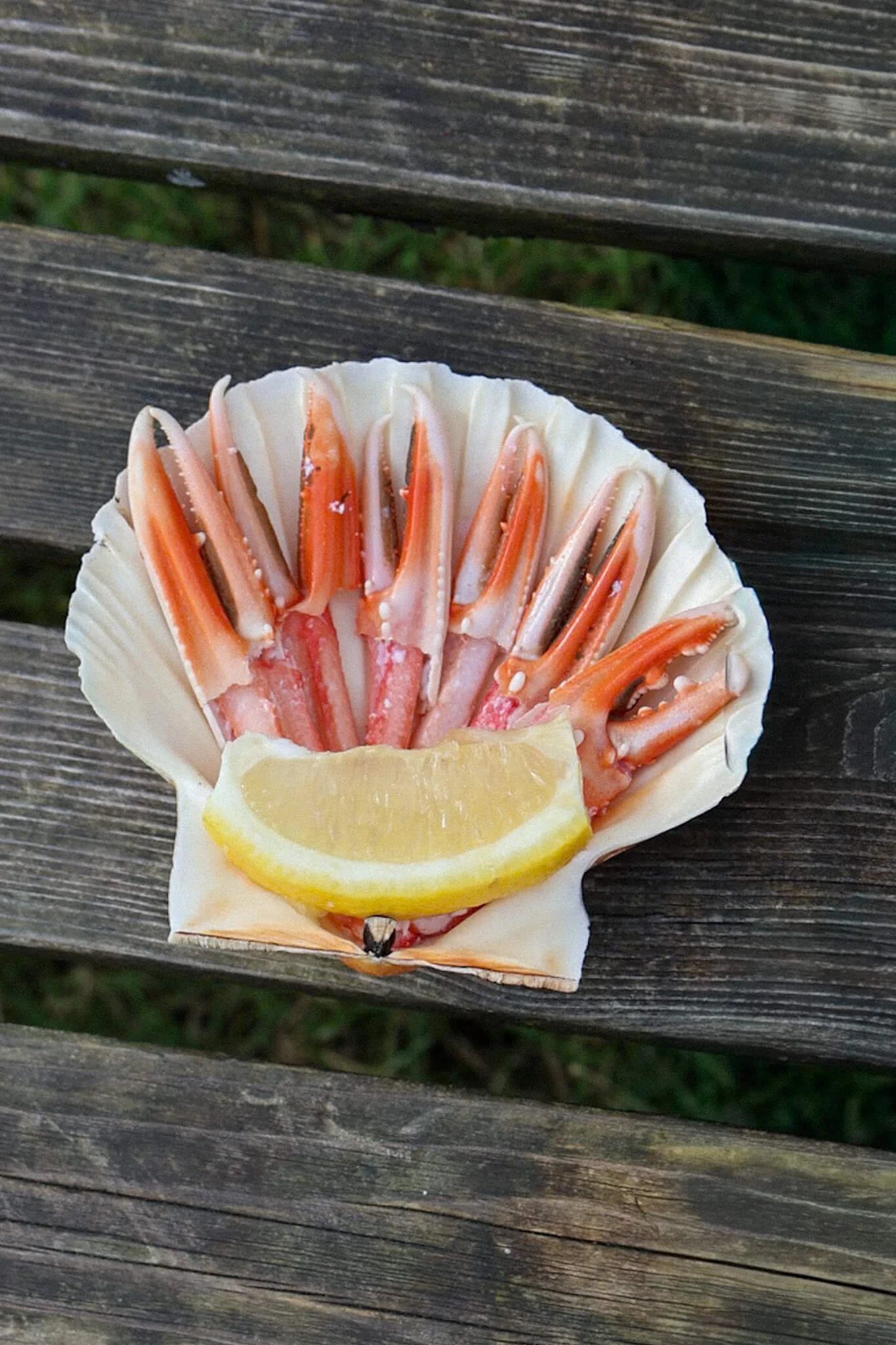 inveraray-seafood-eateries-langoustines-scotland.jpg