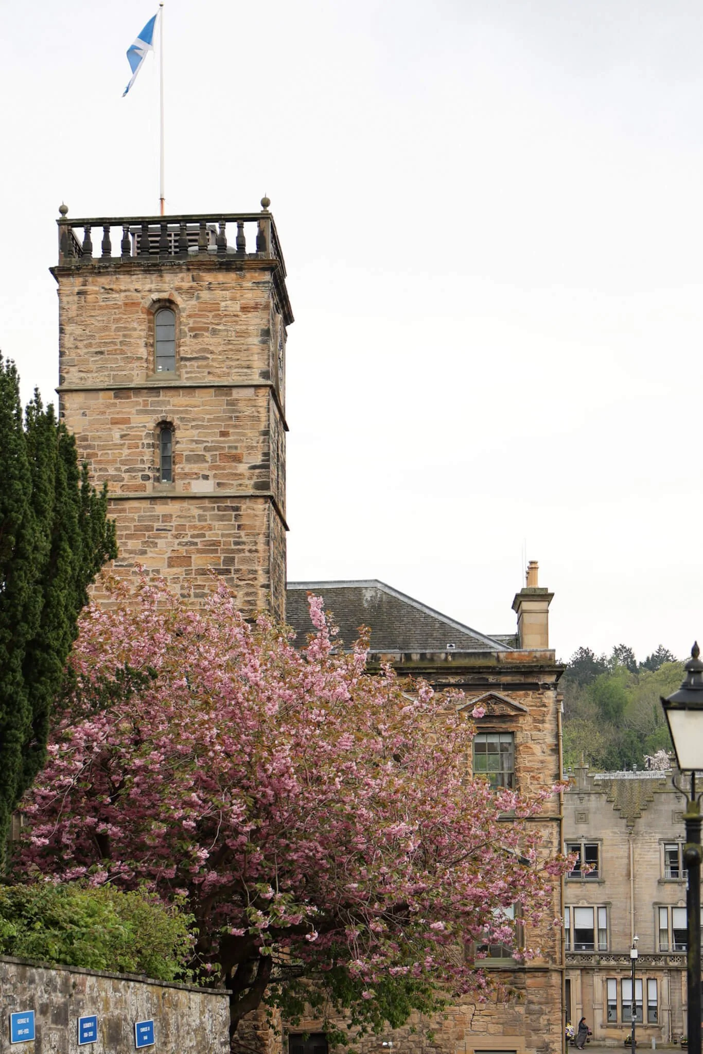 linlithgow-historic-town-centre-scotland.jpg