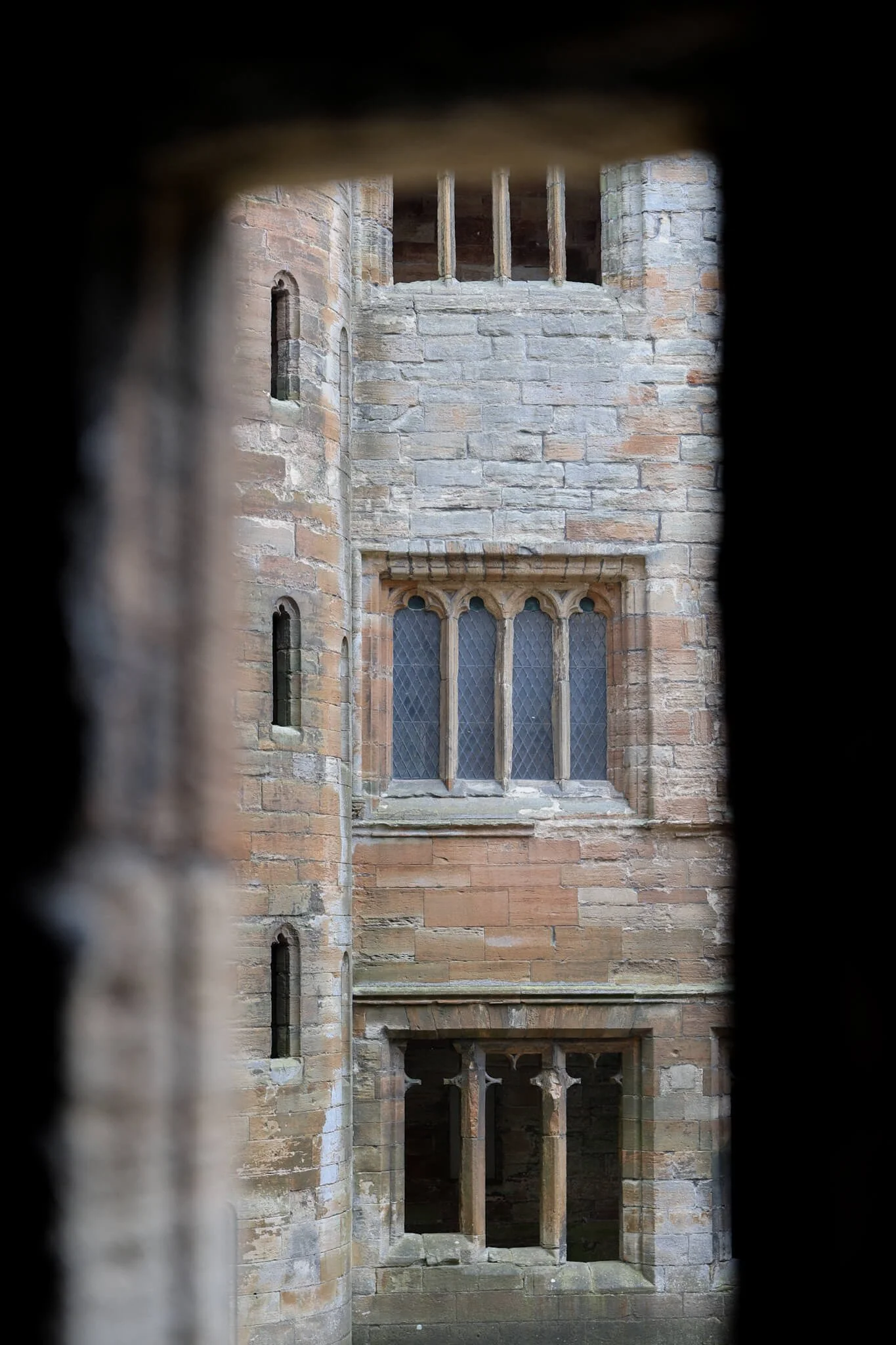 linlithgow-palace-ruins-scotland.jpg