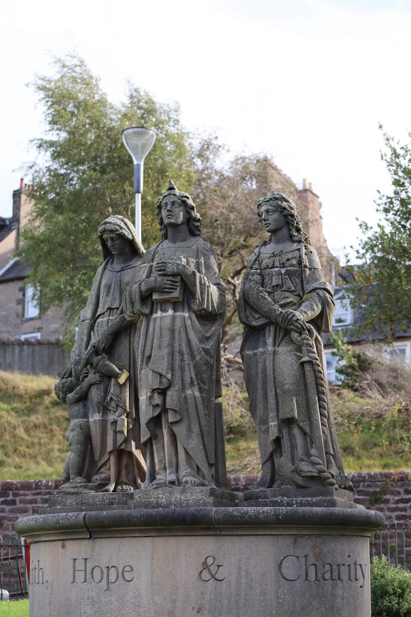 Inverness-historic-statues.jpg