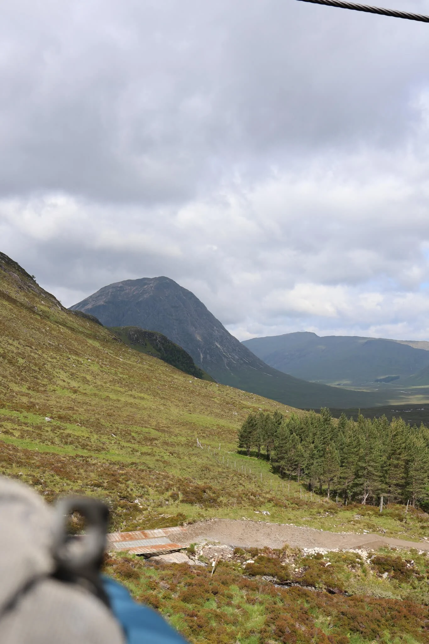 glencoe-chairlift-and-dramatic-highland-scenery-scotland.jpg