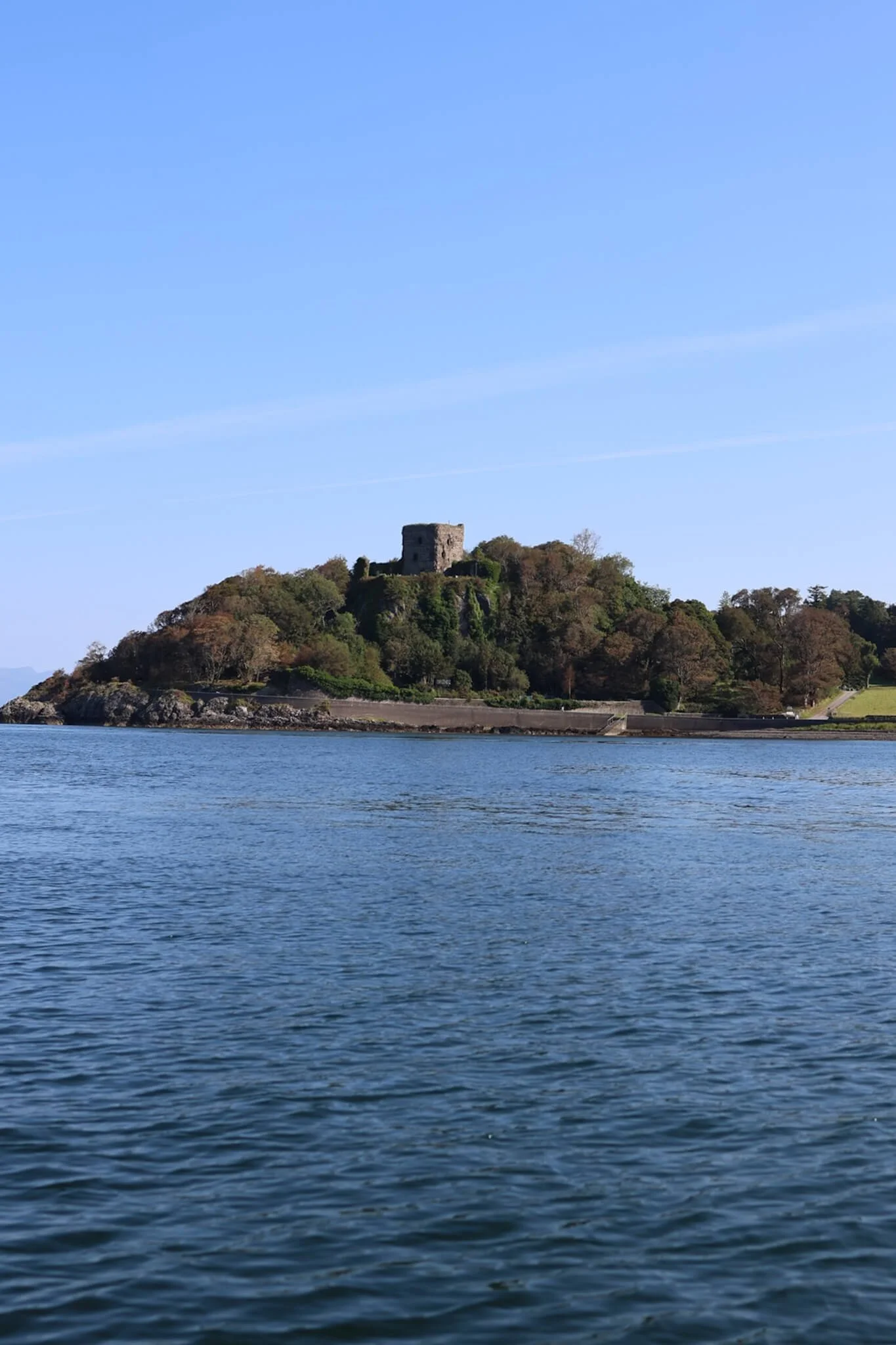 Oban-boat-trip-view-of-Dunollie-Castle.jpg
