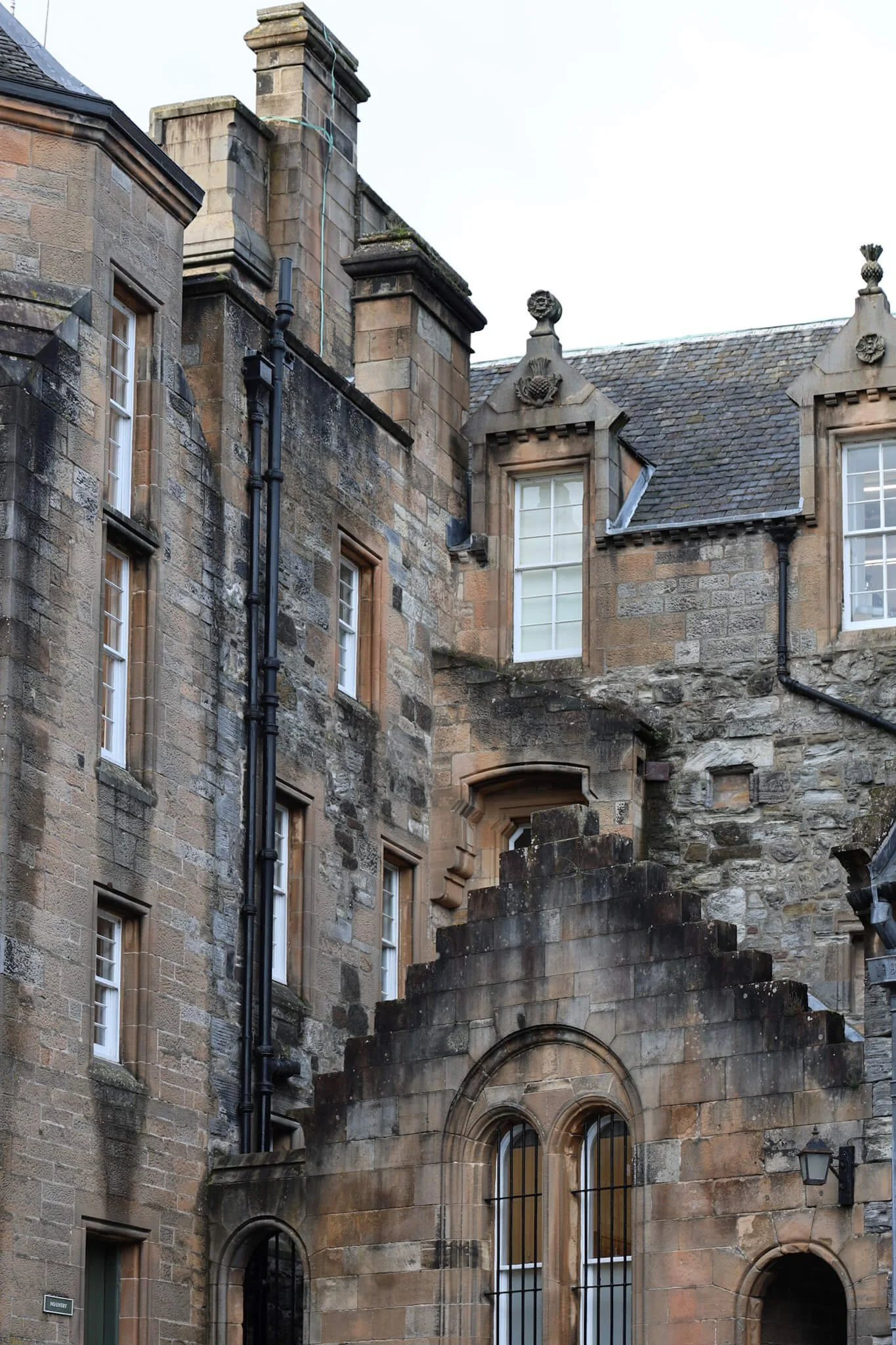 stirling-castle-battlements-detail.jpg