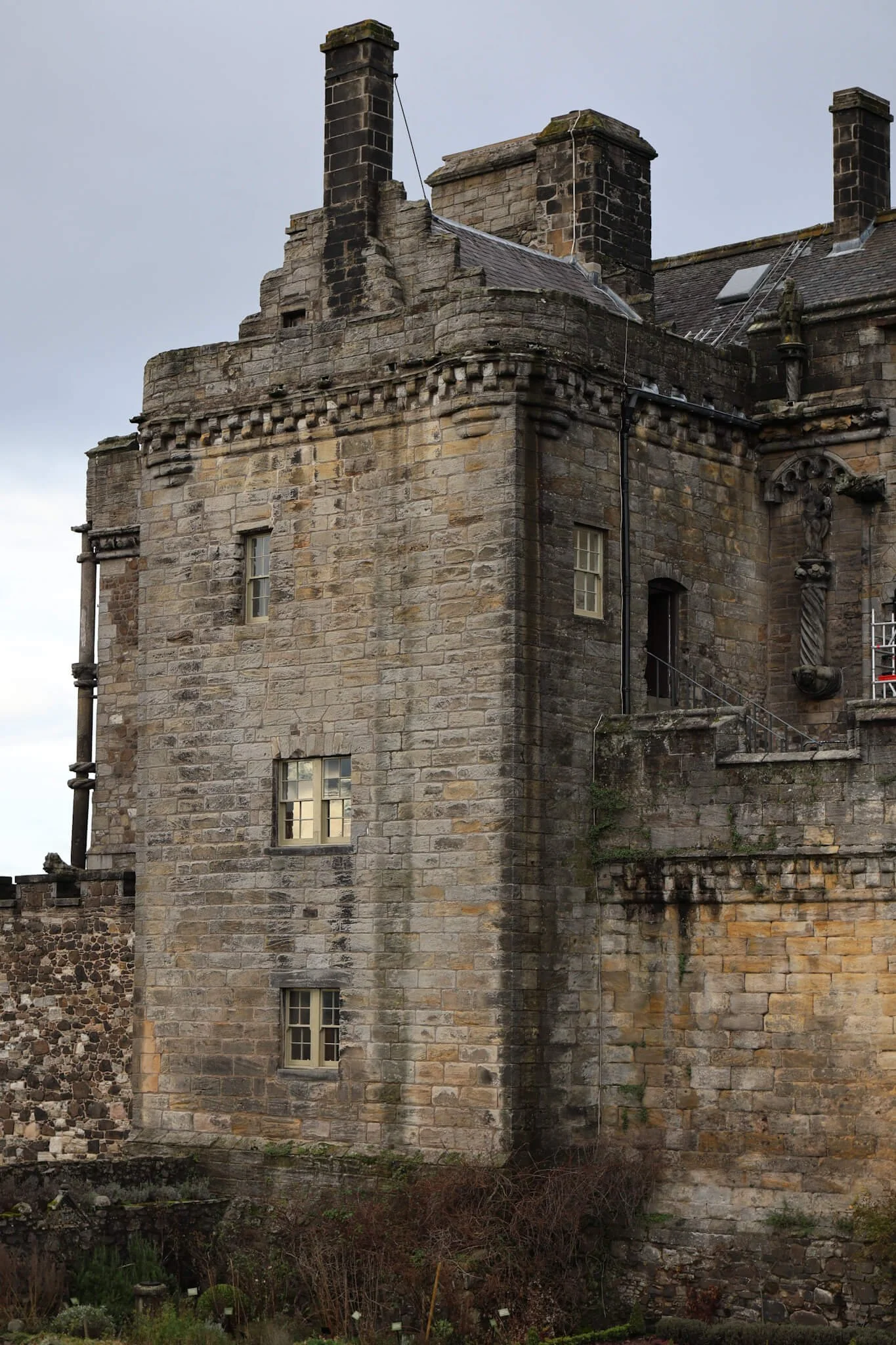 stirling-castle-royal-palace-exterior (2).jpg