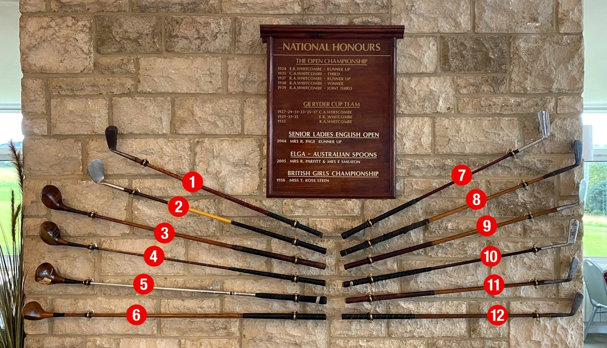 ⛳️ The Whitcombe Club Collection ⛳️ A selection of Whitcombe-related clubs is on proud display in our clubhouse. These have been kindly supplied by Mr Peter Fry, golf historian and Came Down member. 

1. R.A. Whitcombe: Mid-iron with hickory shaft an