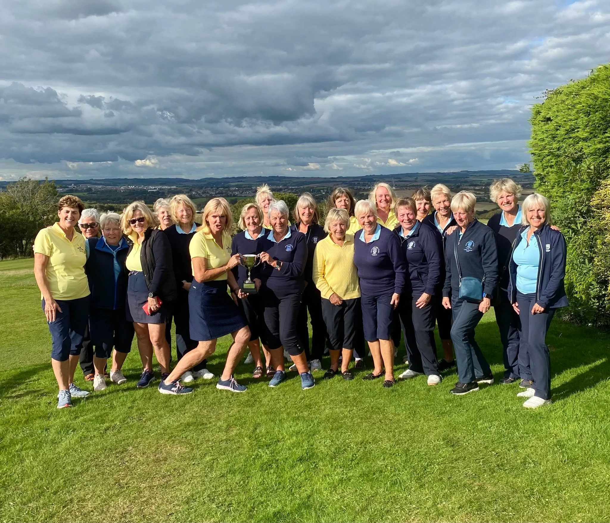 ⛳️ Ladies Solheim Trophy &ndash; Came Down Golf Club ⛳️ We had a fantastic day hosting the Ladies Solheim Trophy! 💐

The competition was both spirited and friendly, with some brilliant golf played throughout the day. The match ended all square, mean