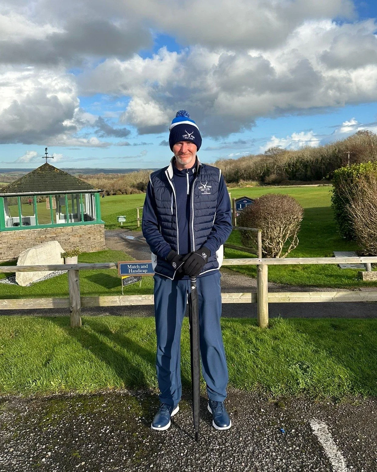 ❄️ Winter Golf, Wrapped Up Right ❄️ Cold weather doesn&rsquo;t mean packing away the clubs. With the right layers, winter golf can be just as enjoyable and comfortable.

A few simple steps can make all the difference:

✔ Layer up smartly &ndash; mois