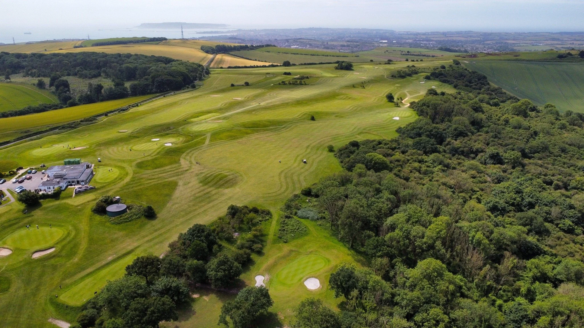 ⛳️ Why Book Your Society Day at Came Down Golf Club? ⛳️ Came Down Golf Club in Dorset, a Golf Monthly Hidden Gem, ticks every box for an unforgettable outing:

✔️ A beautifully maintained 18-hole course with year-round playability
✔️ Stunning panoram