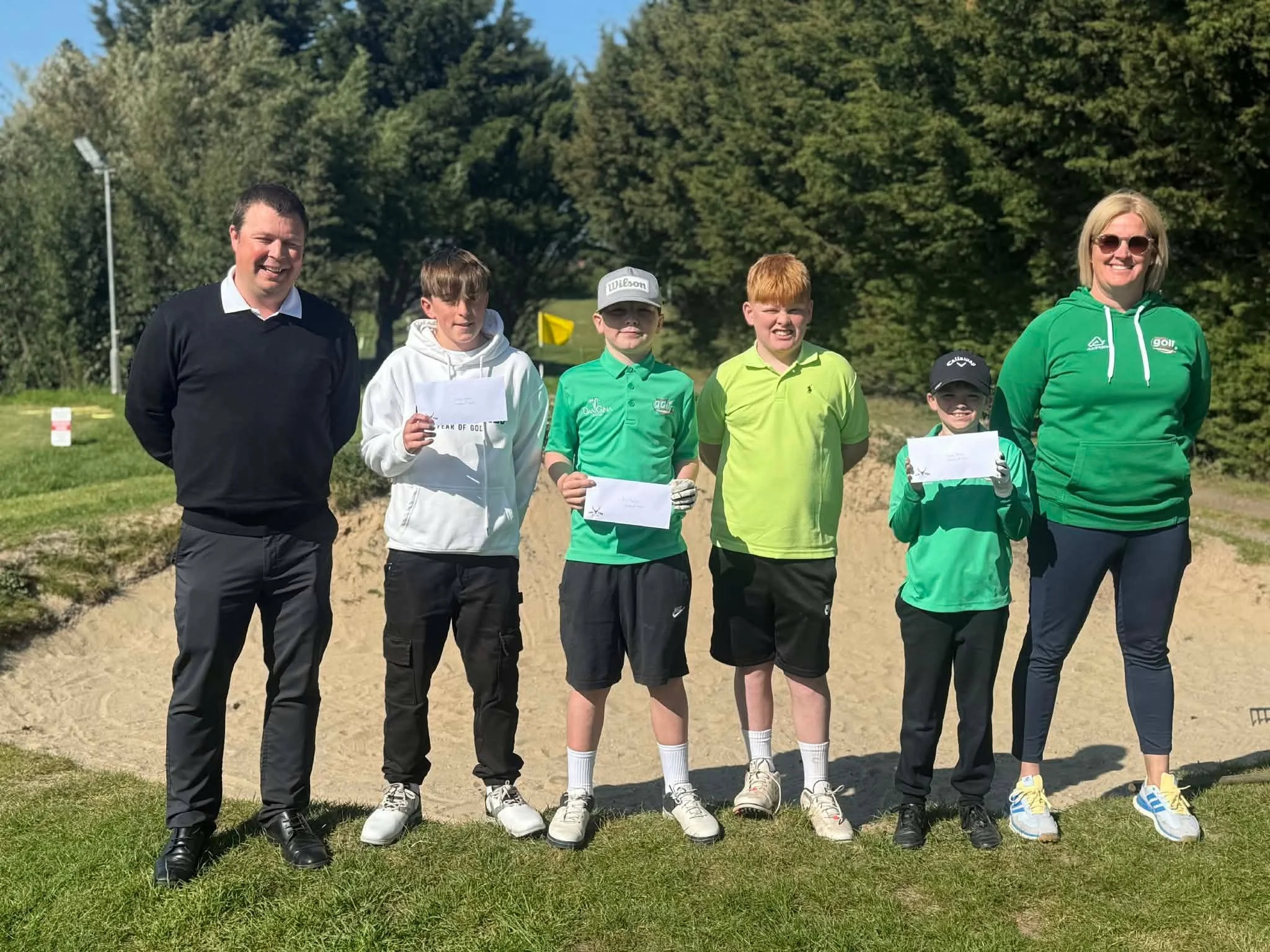 Investing in the future of golf at Came Down ⛳️

Our Club Vice Captain Ryan Ford, alongside Fern Shaw recently presented four complimentary junior memberships to Wessex Golf Centre players as they continue their development - Sonny Warne, Louie Thomp