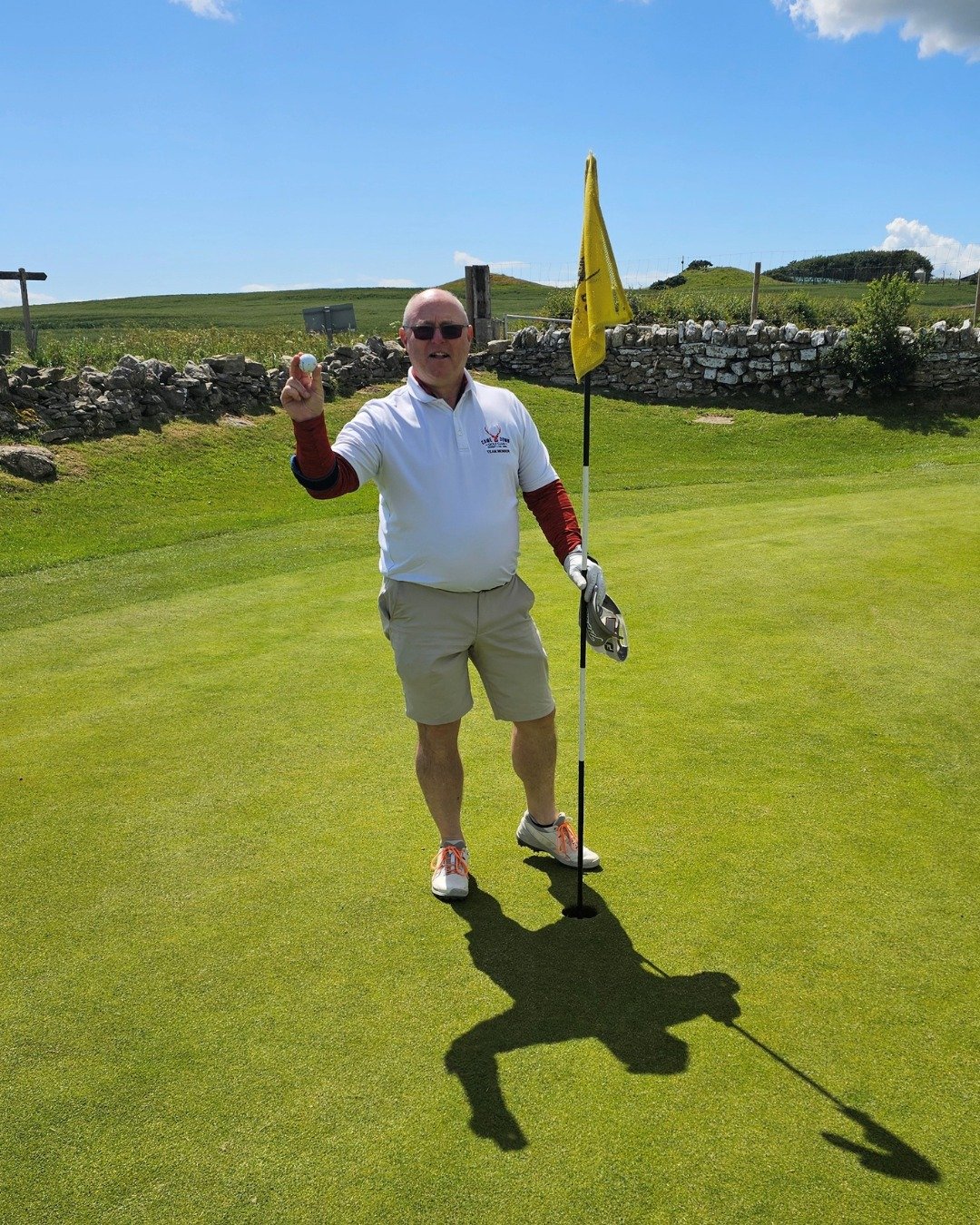 ⛳️ Hole in One Alert ⛳️

Huge congratulations to Simon Speak on a fantastic hole in one on our 15th hole 👏👏👏👏

Well played, Simon - we hope the celebrations were just as enjoyable as the shot itself! 🍻⛳️

#holeinone