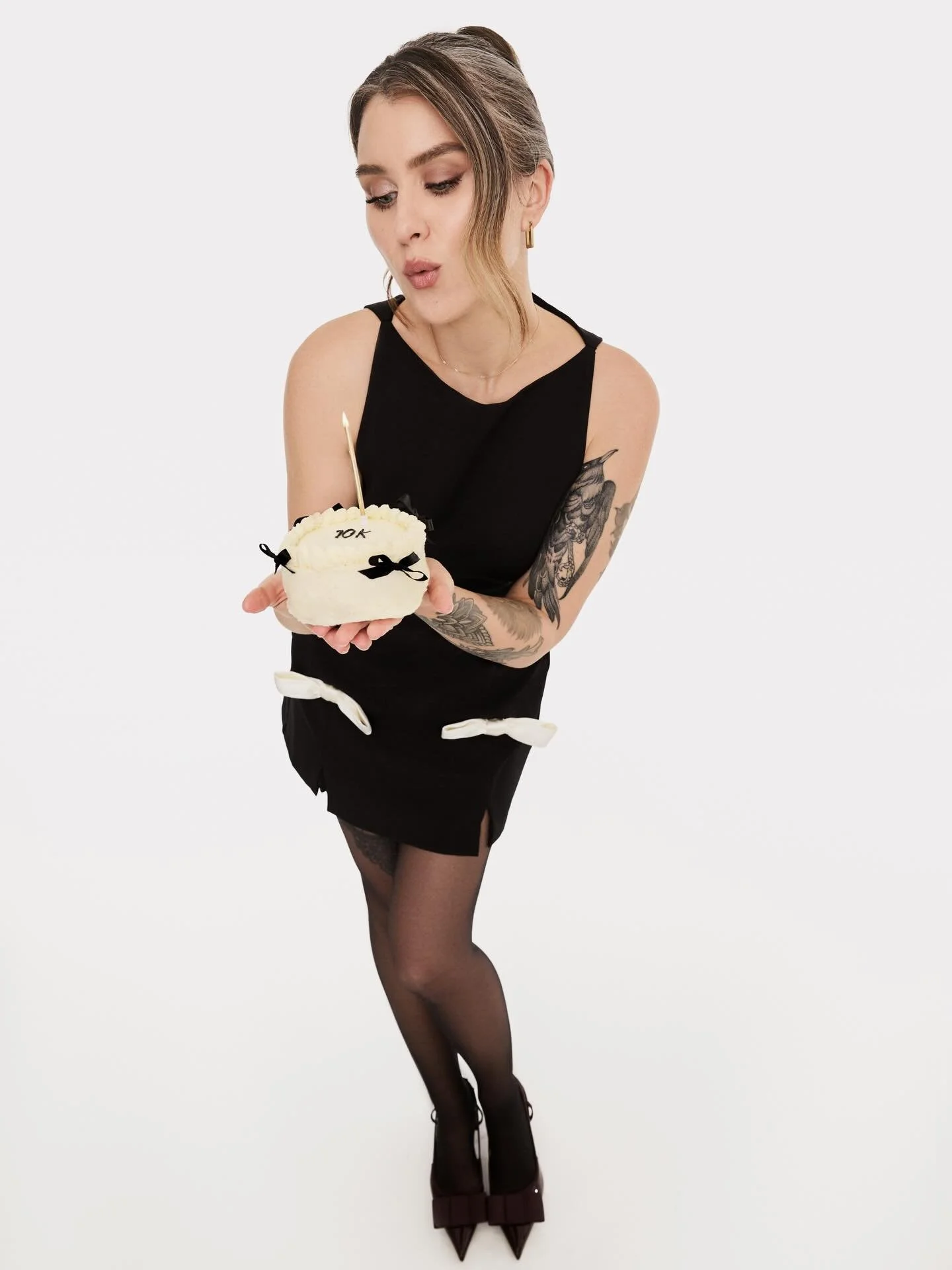 Any excuse to eat cake 🤭 But seriously&hellip; this time last year I set a goal to reach 10K on Instagram (I was at around 2K back then) - and now we&rsquo;re here!! 

I know it&rsquo;s just a number and it might not be much for some, but every litt