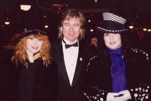Nancy and Ann Wilson (Heart), DJ at the Grammys
