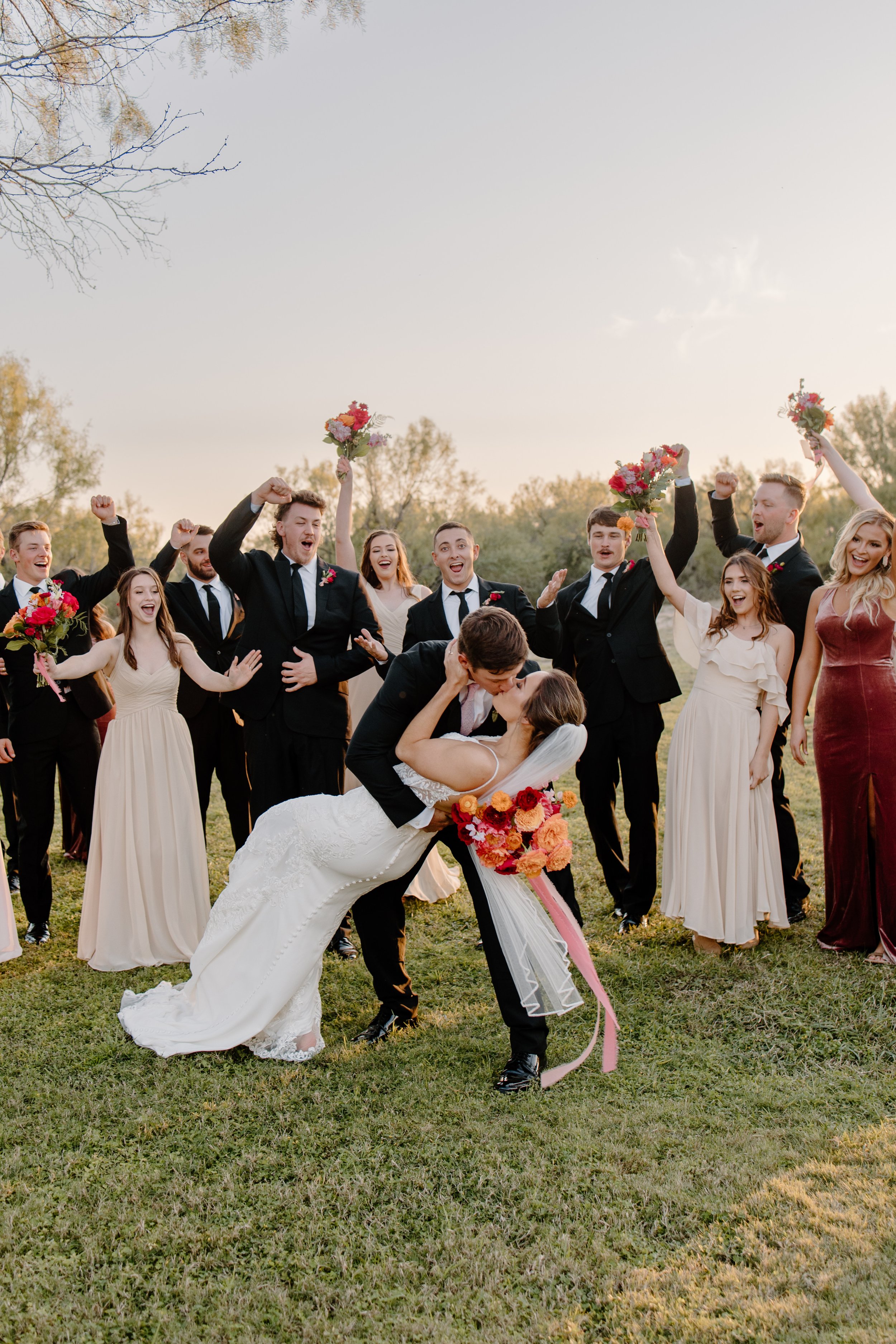 Livingston florist designs designs vibrant florals for intimate texas ranch wedding
