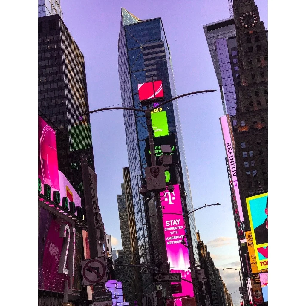 Times Square Views
 #digitalart #clothing #photography #paintings #unique #clubclothes #fitnessapparel #acrylicpourpaintings #digital #fluidart