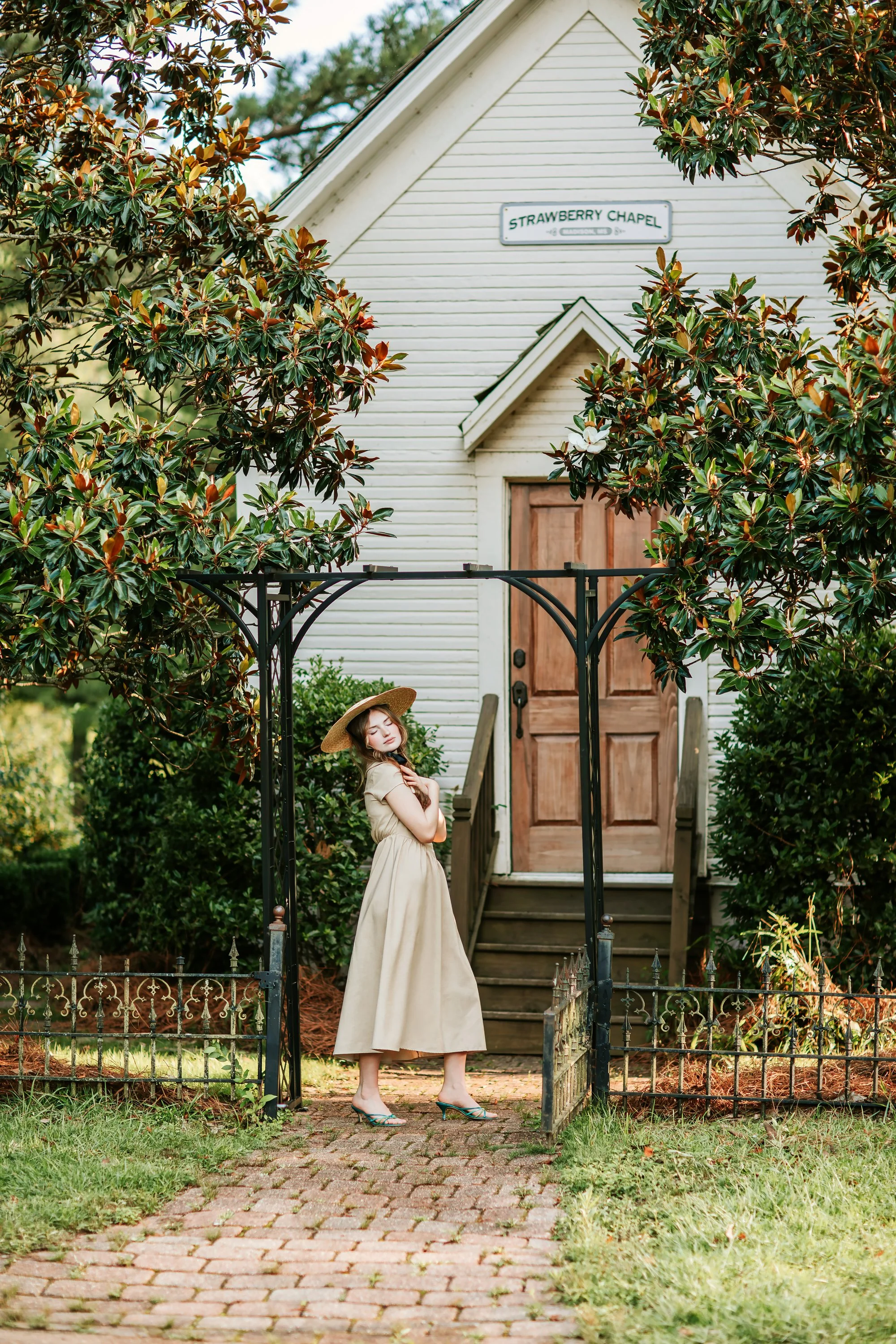 outdoor-photo-session-madison-ms--18.jpg