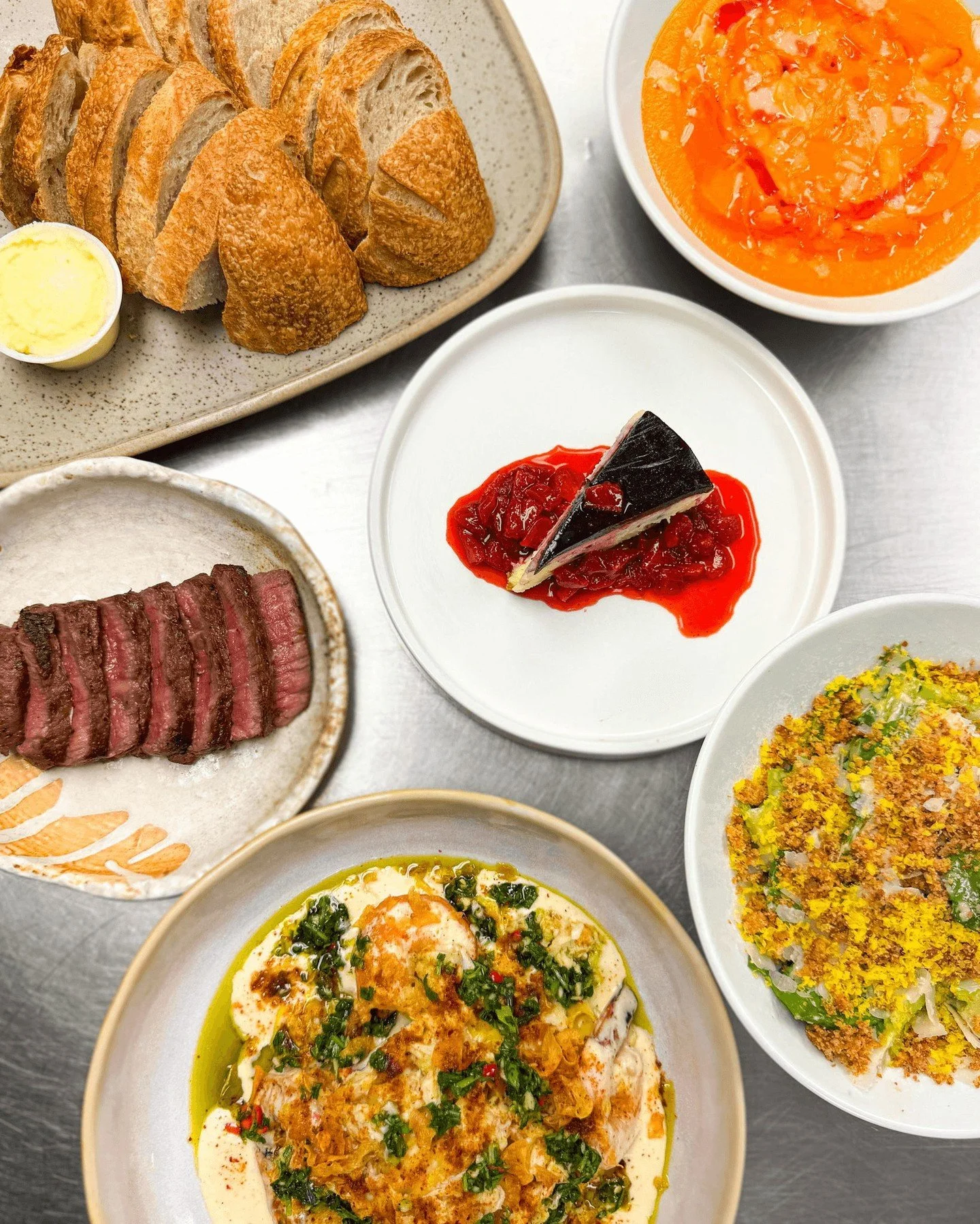 Forgot to make a reservation? Prefer to stay in and avoid the crowds?
Our ❤️VALENTINE'S DAY TAKEOUT FOR TWO❤️ is designed exactly for that.

A restaurant-quality dinner, prepped and ready to heat, finish, and serve at home.
🍅 Tomato Bisque or 🥗 Cae