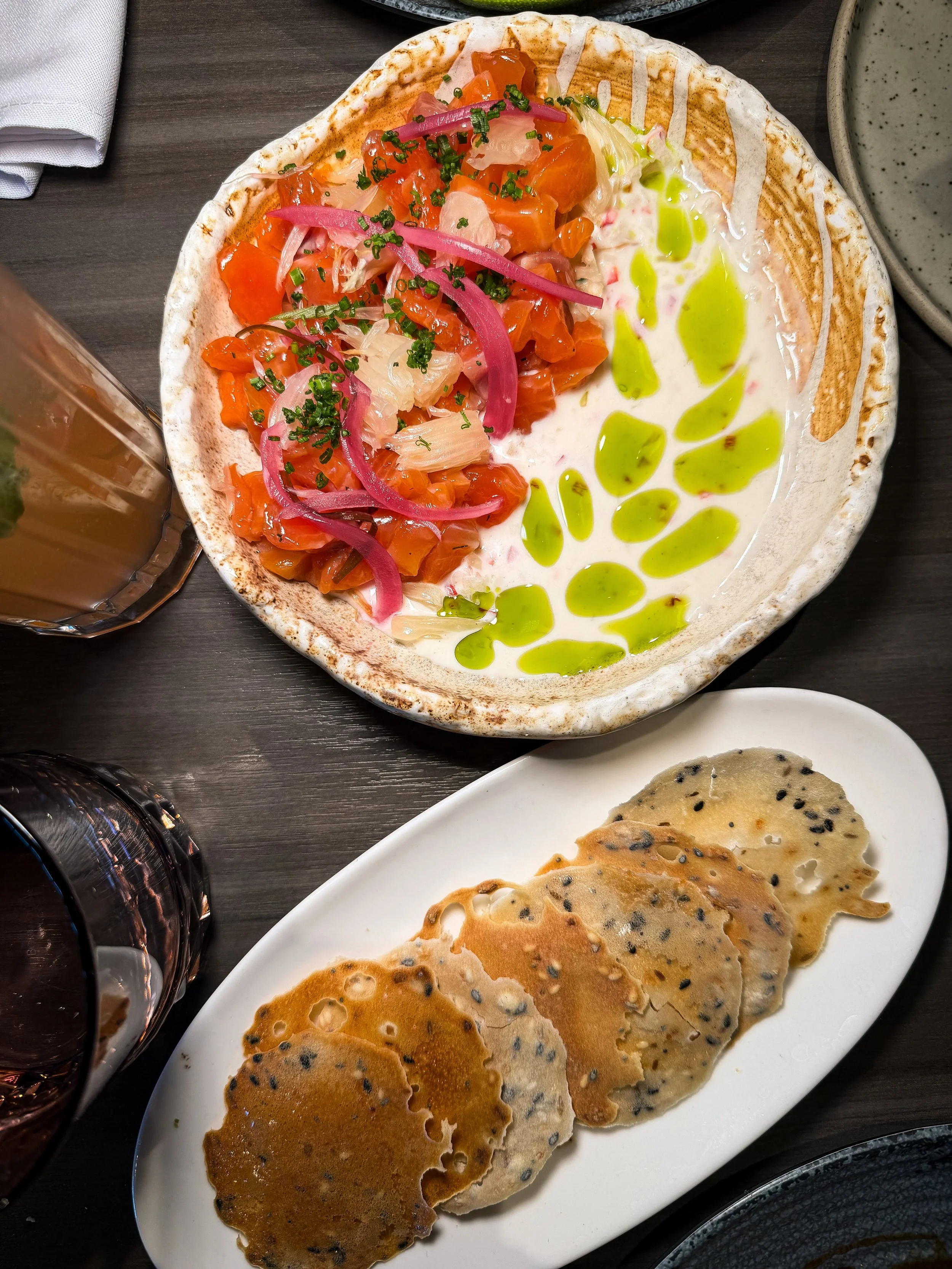 ✨it&rsquo;s all in the details✨
salmon tartare &mdash; salt-cured Chinook salmon, pomelo, preserved onion, buttermilk dressing, dill, black caviar, bagel crackers

your new fav first course, see you at Dinner