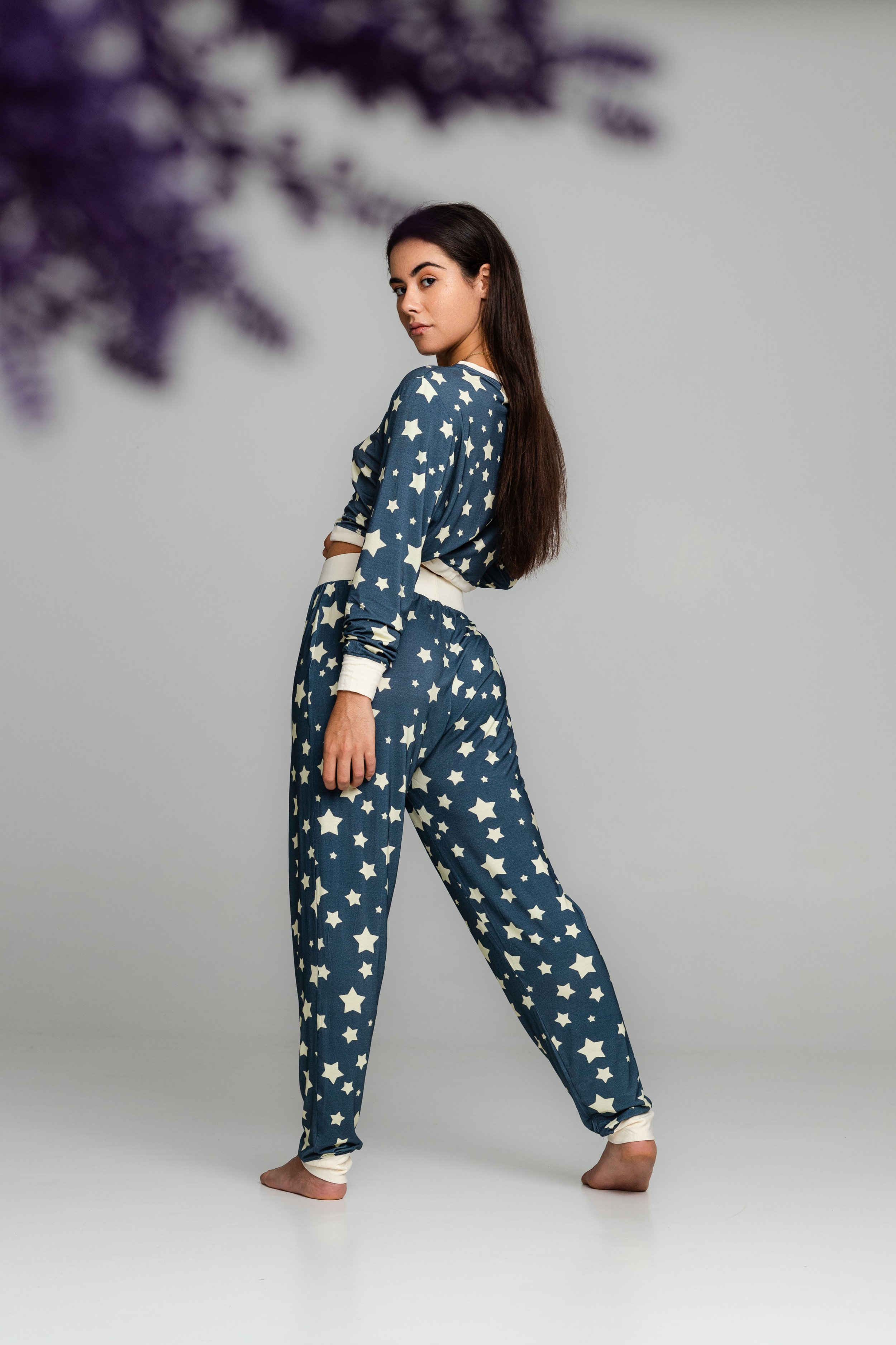 Photo by @nelson.stein
Retouch: @nelson.stein
Model: @joana_lima0hlala
Sleepwear: @cosy_glam
Jewelry: @muschiobianco.fa
.
.
.
#cosy #pajamas #sleepwear #loungewear #pyjamas #nightwear #sleepwearsexy #luxurysleepwear #bamboo #bambooclothing #ecofriend