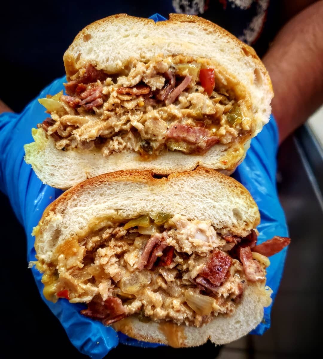 BIRDMAN
.
Chicken cheese steak, pork roll, pepper jack cheese, peppers, onions, + honey mustard
.
.
.
#cheesesteak #chicken #porkroll #peppersandonions #pepperjackcheese #honeymustard #sub #subs #sandwich #sandwichporn #sandwichesofig #sandwichesofin